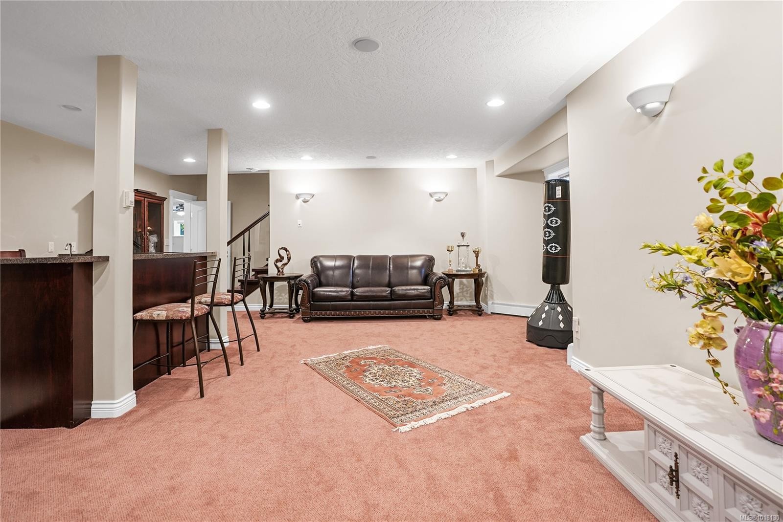 4638 Boulderwood Dr, Saanich, BC