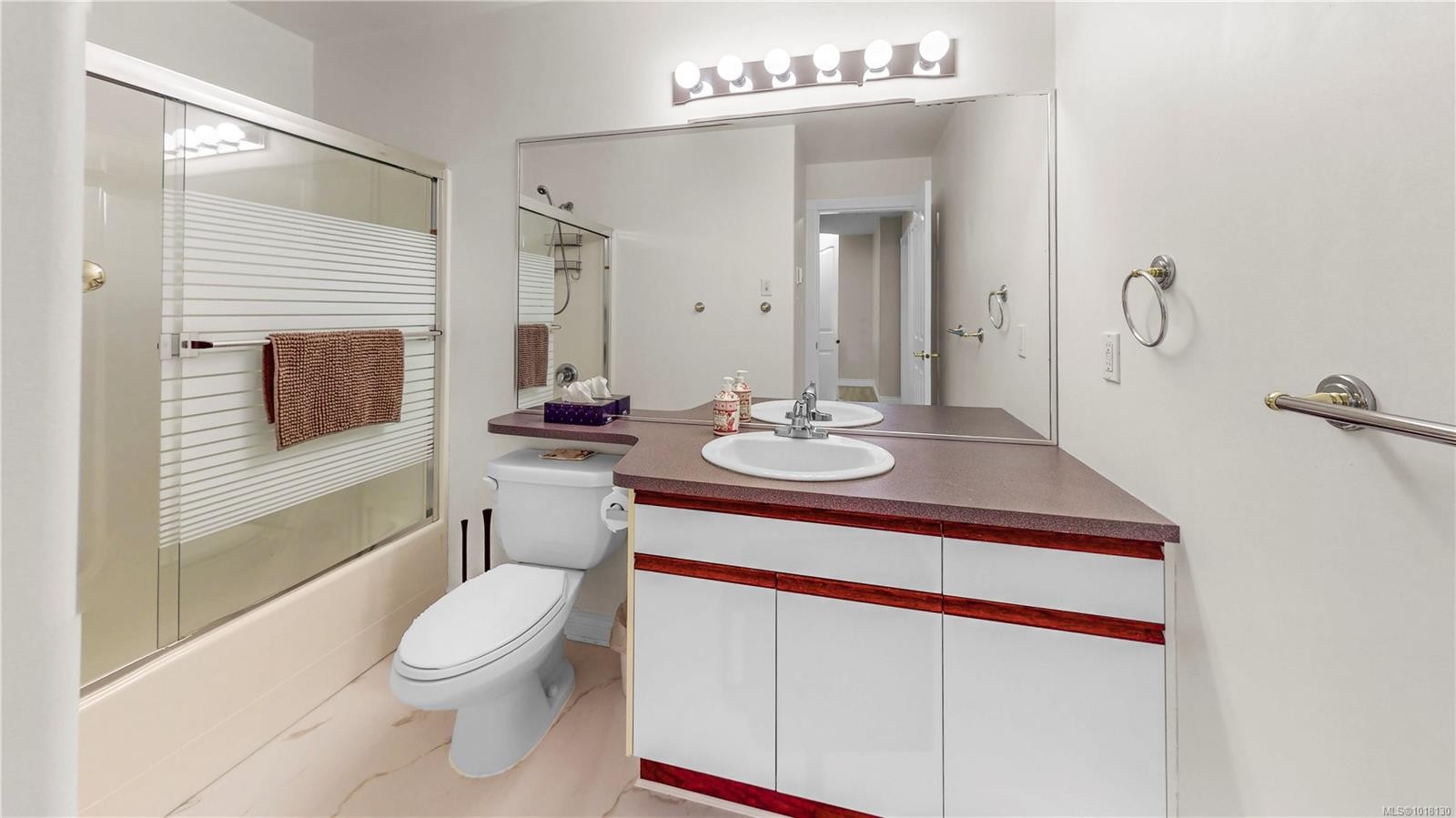 4638 Boulderwood Dr, Saanich, BC