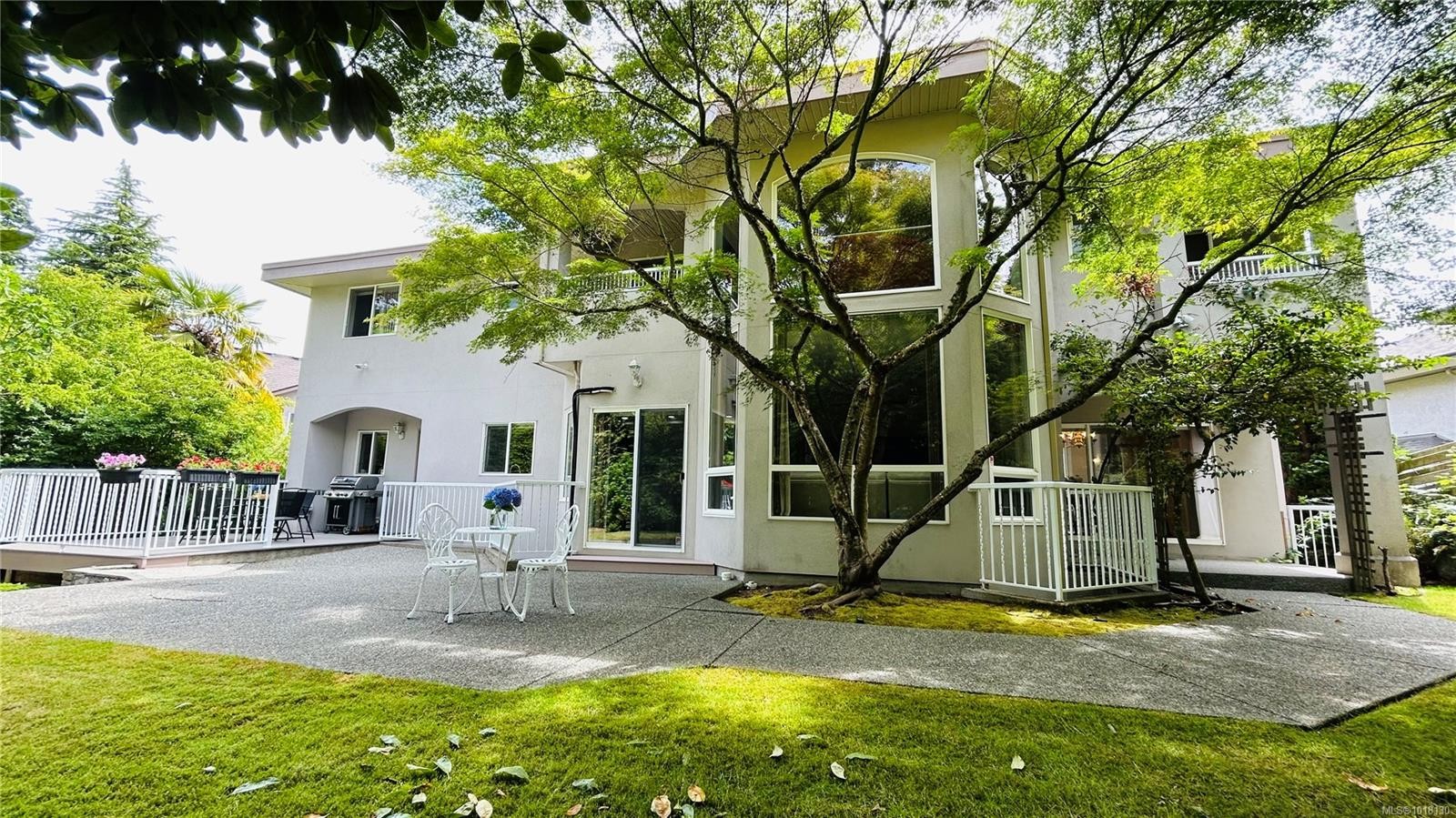 4638 Boulderwood Dr, Saanich, BC