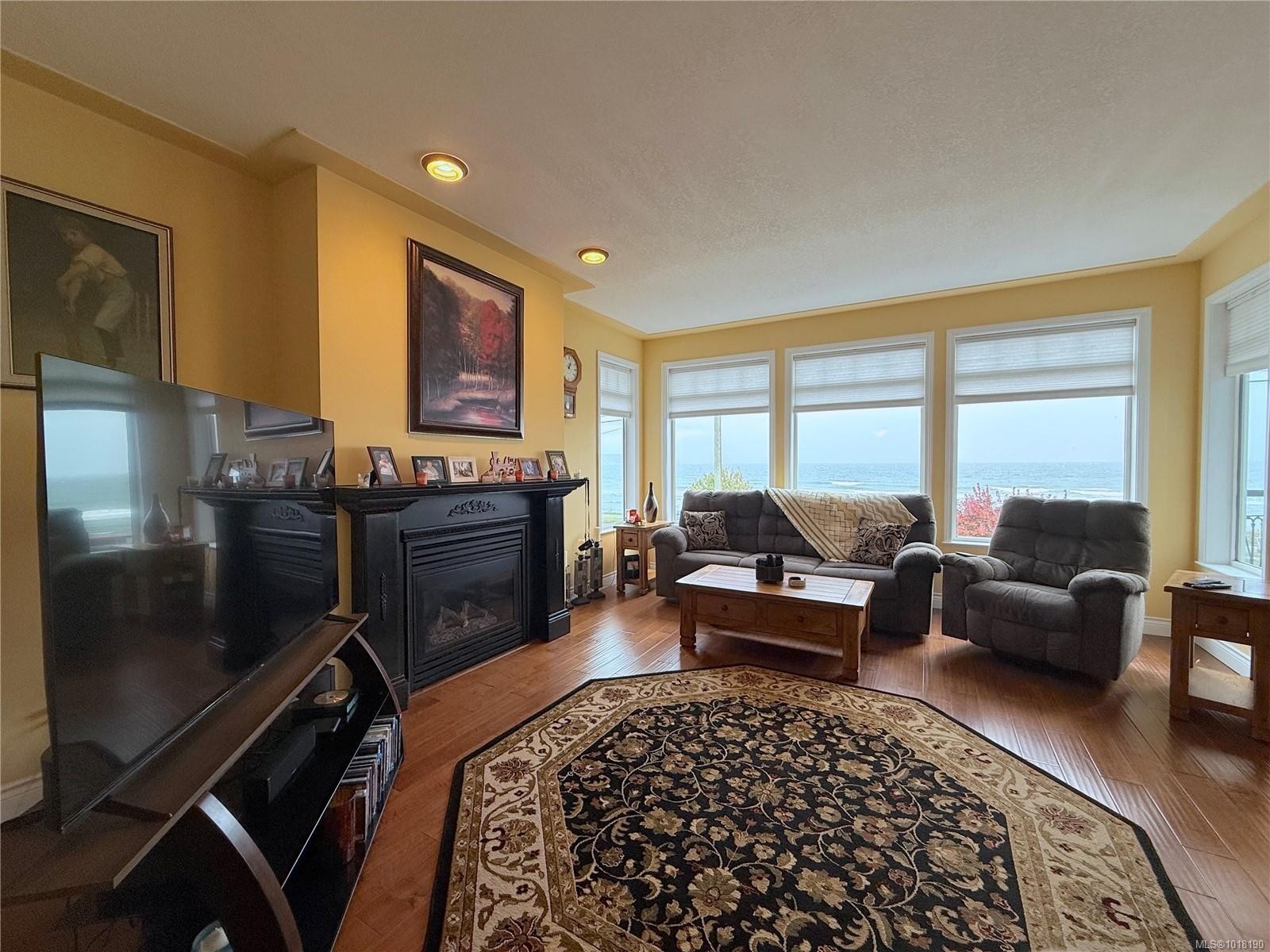 3264 Island Hwy South, Campbell River, BC