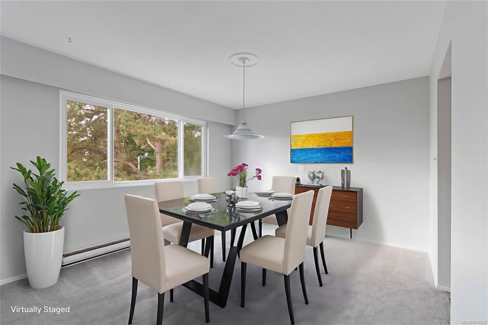 401-190 Gorge Rd West, Saanich, BC - Indoor Photo Showing Dining Room