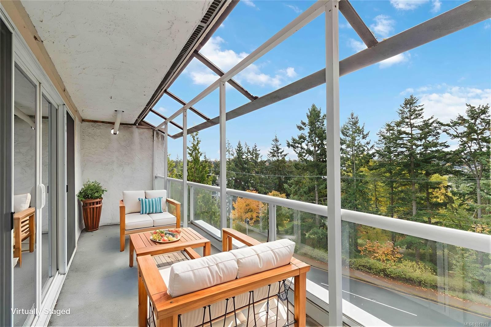 401-190 Gorge Rd West, Saanich, BC - Outdoor With Balcony With Exterior