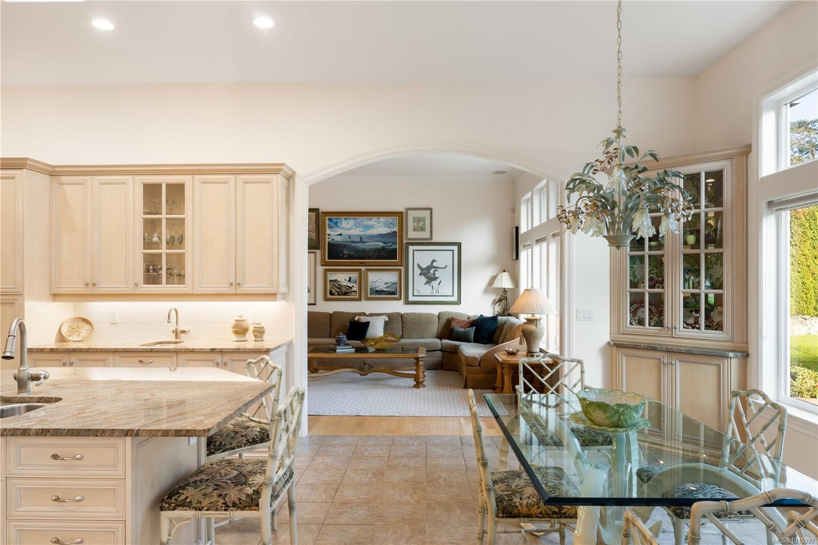 3721 Arbutus Ridge, Saanich, BC