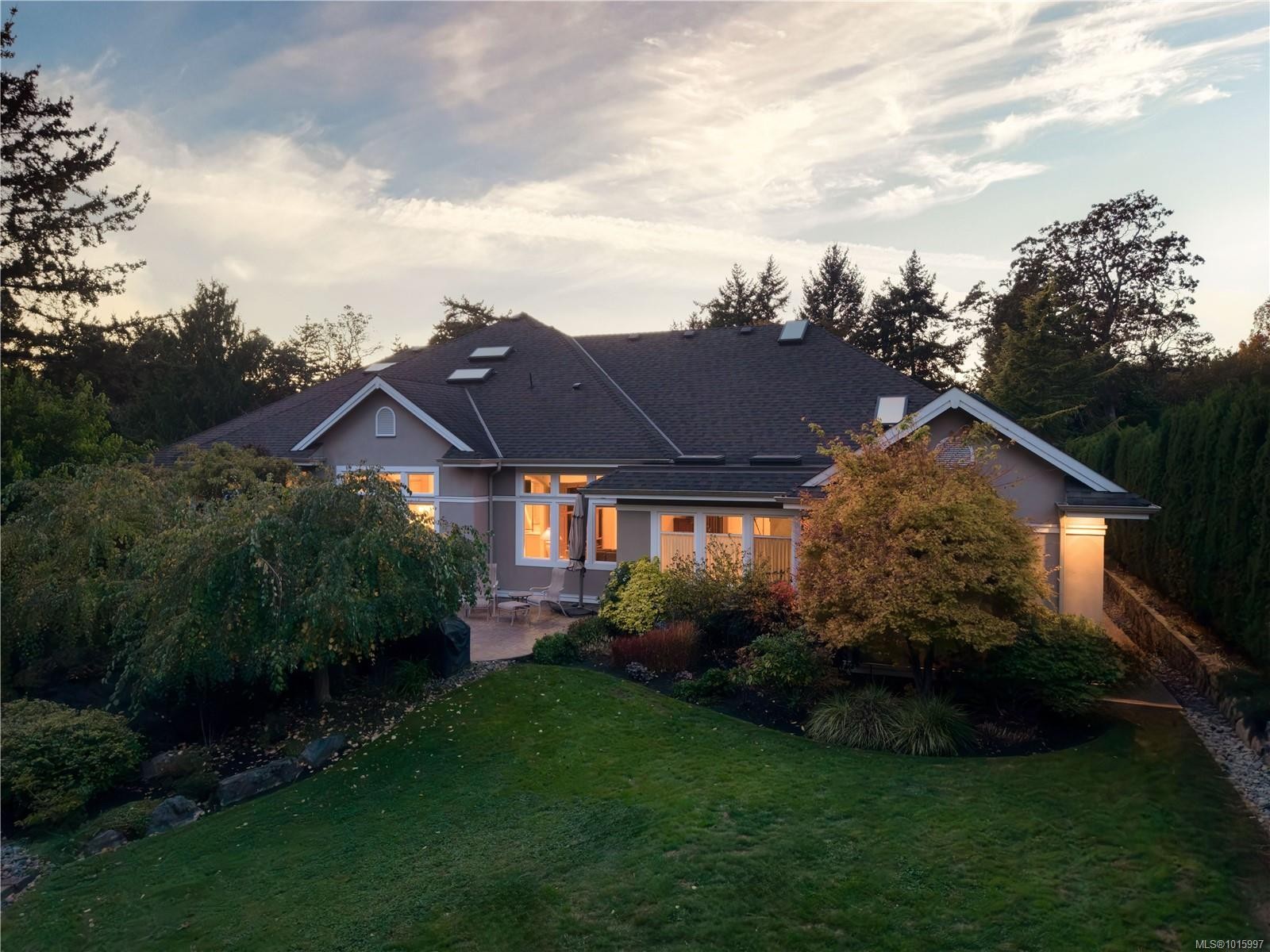 3721 Arbutus Ridge, Saanich, BC