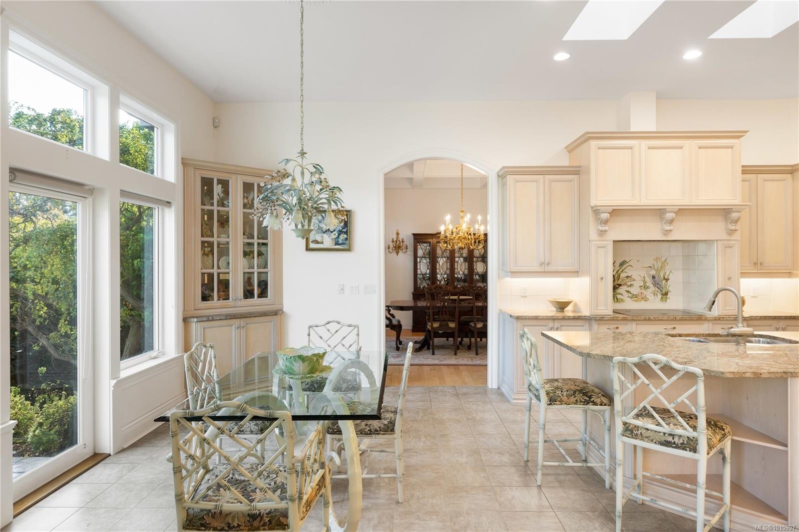 3721 Arbutus Ridge, Saanich, BC