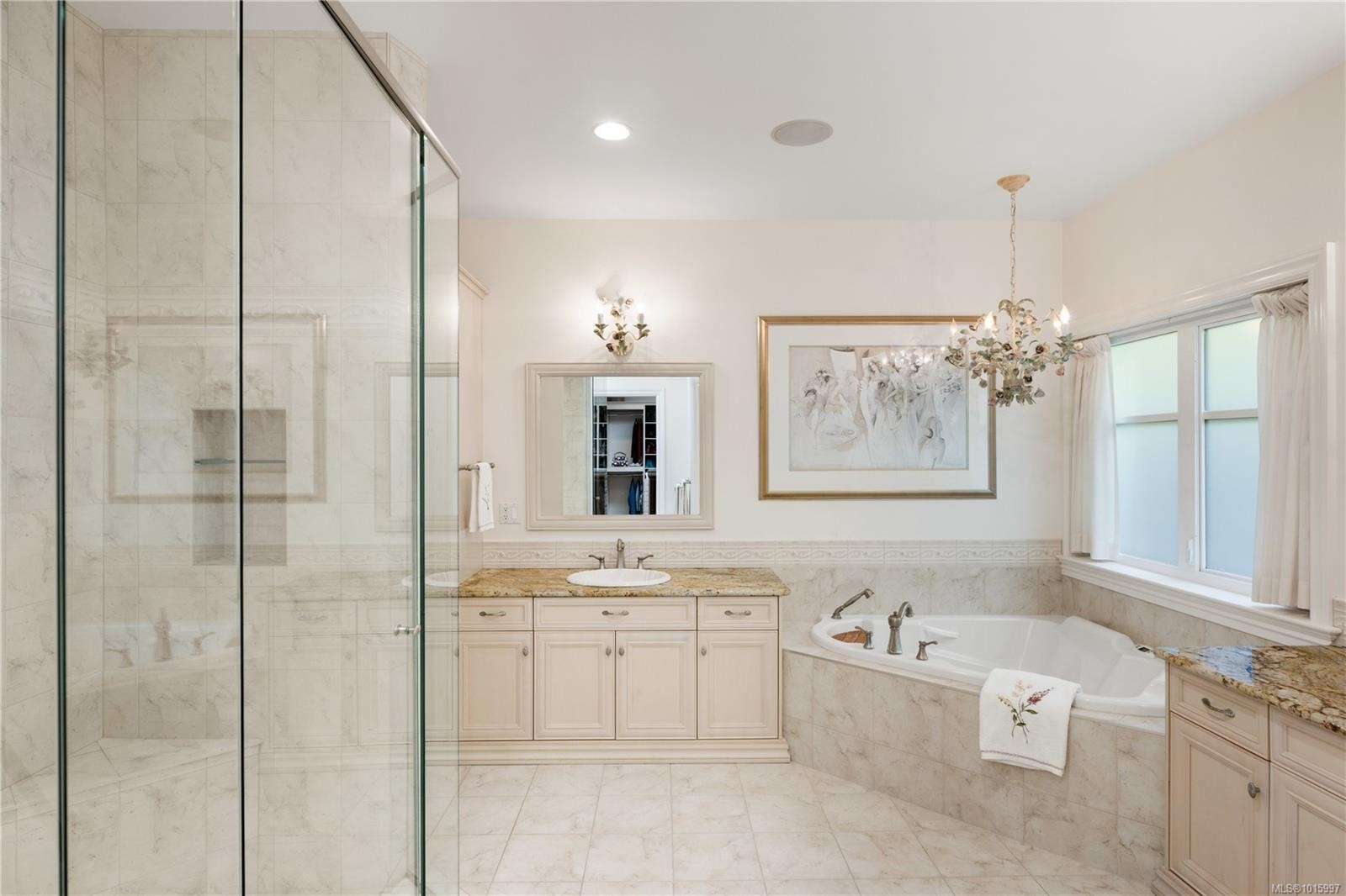 3721 Arbutus Ridge, Saanich, BC