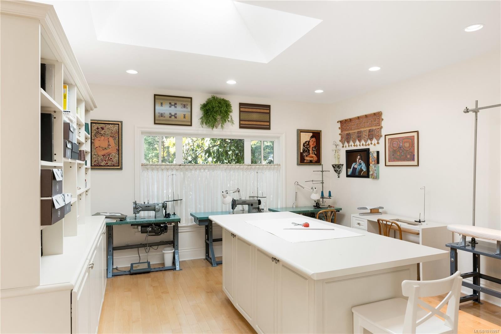 3721 Arbutus Ridge, Saanich, BC