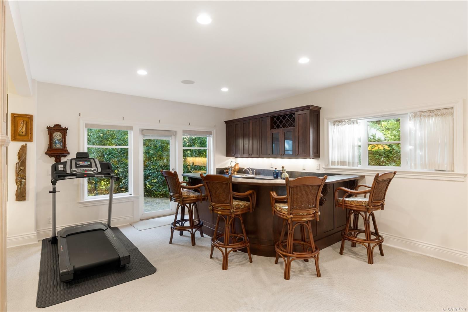 3721 Arbutus Ridge, Saanich, BC