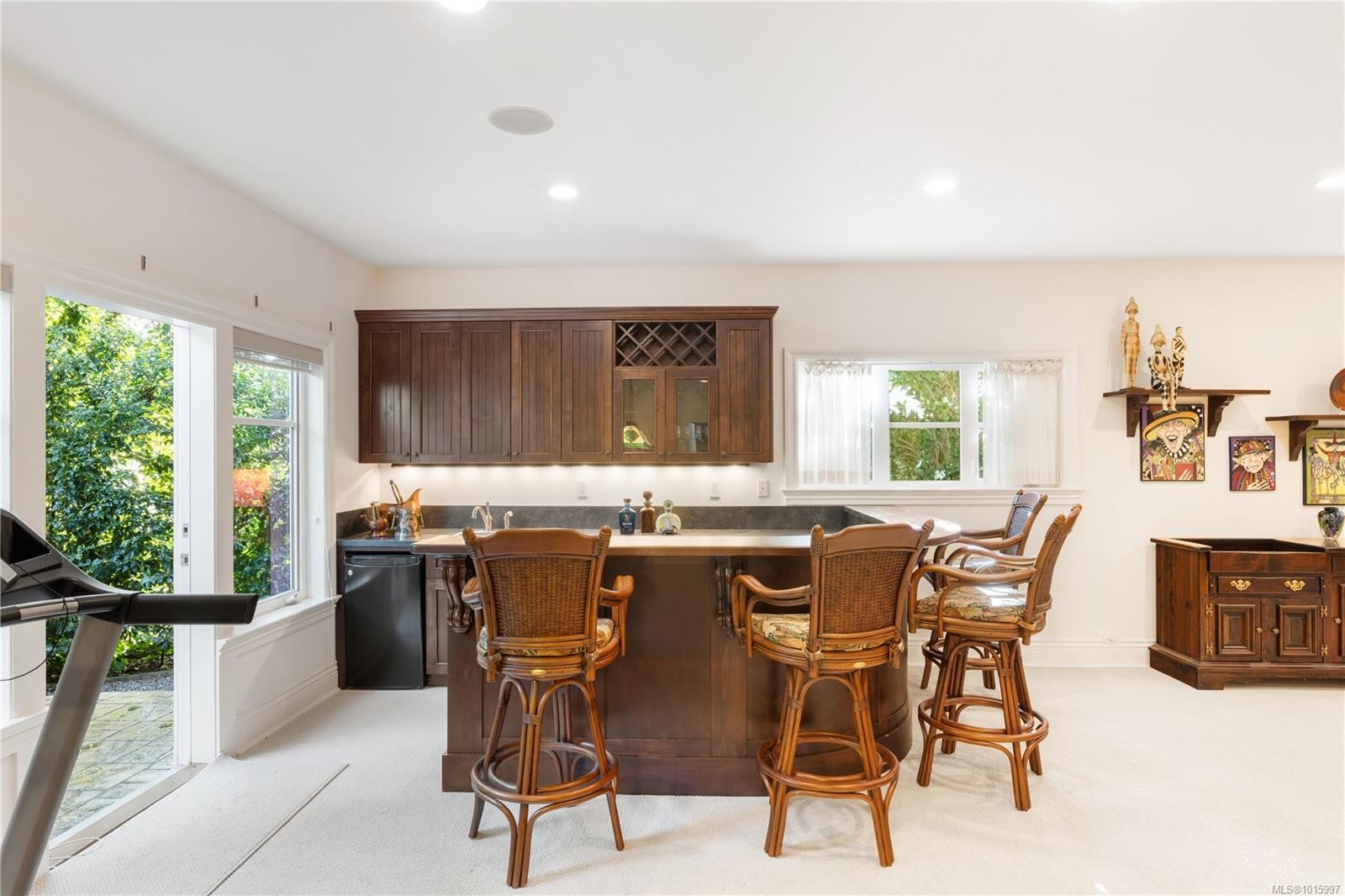 3721 Arbutus Ridge, Saanich, BC