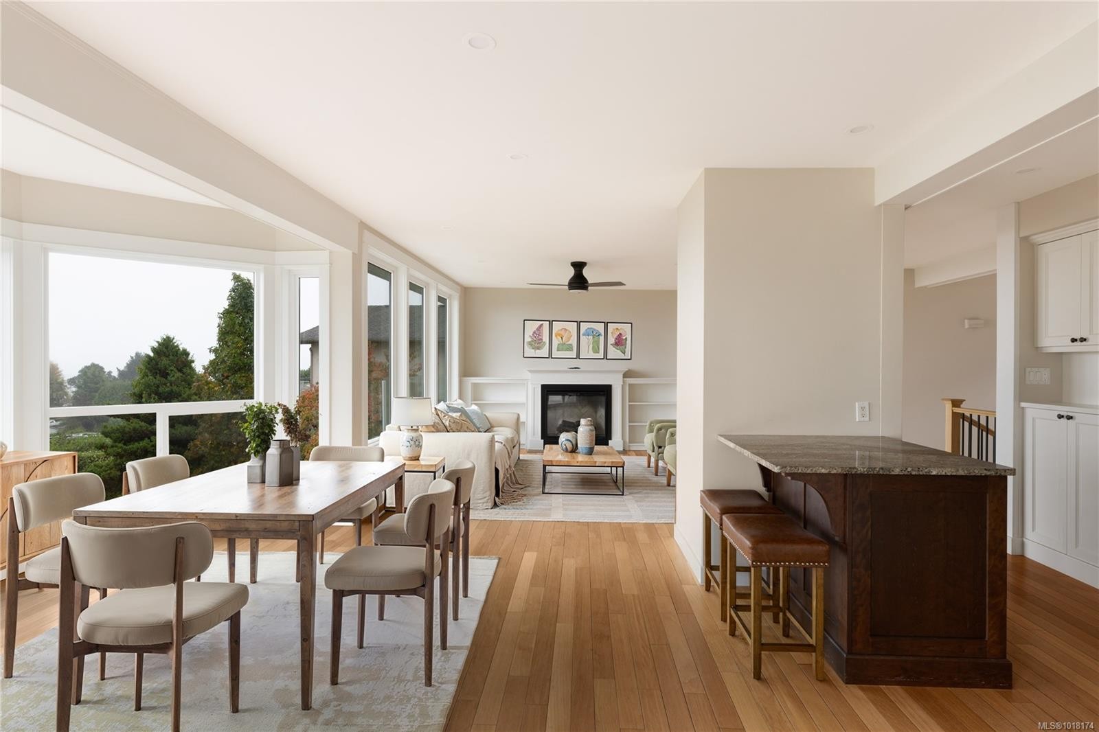 5055 Lochside Dr, Saanich, BC