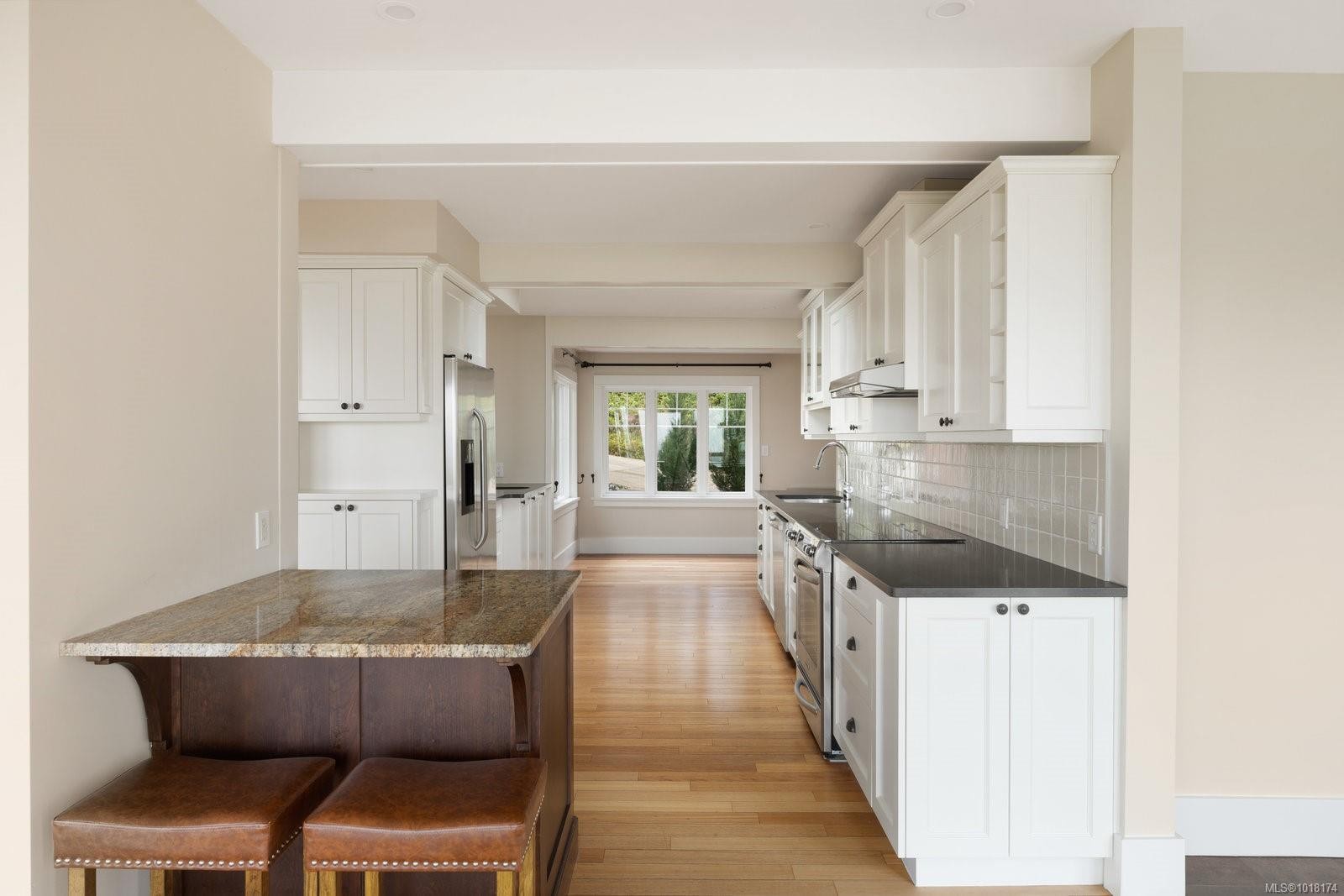 5055 Lochside Dr, Saanich, BC