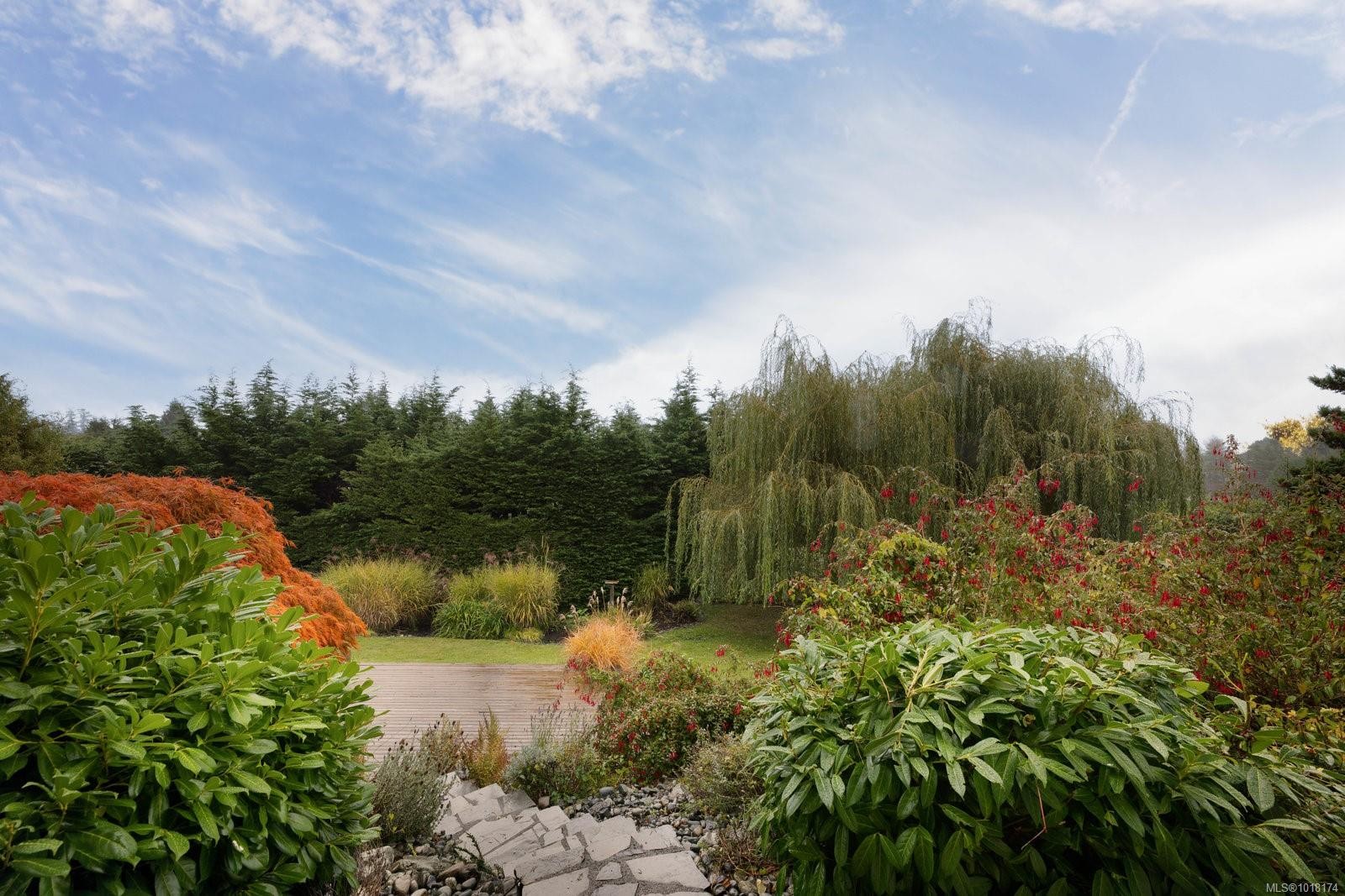 5055 Lochside Dr, Saanich, BC