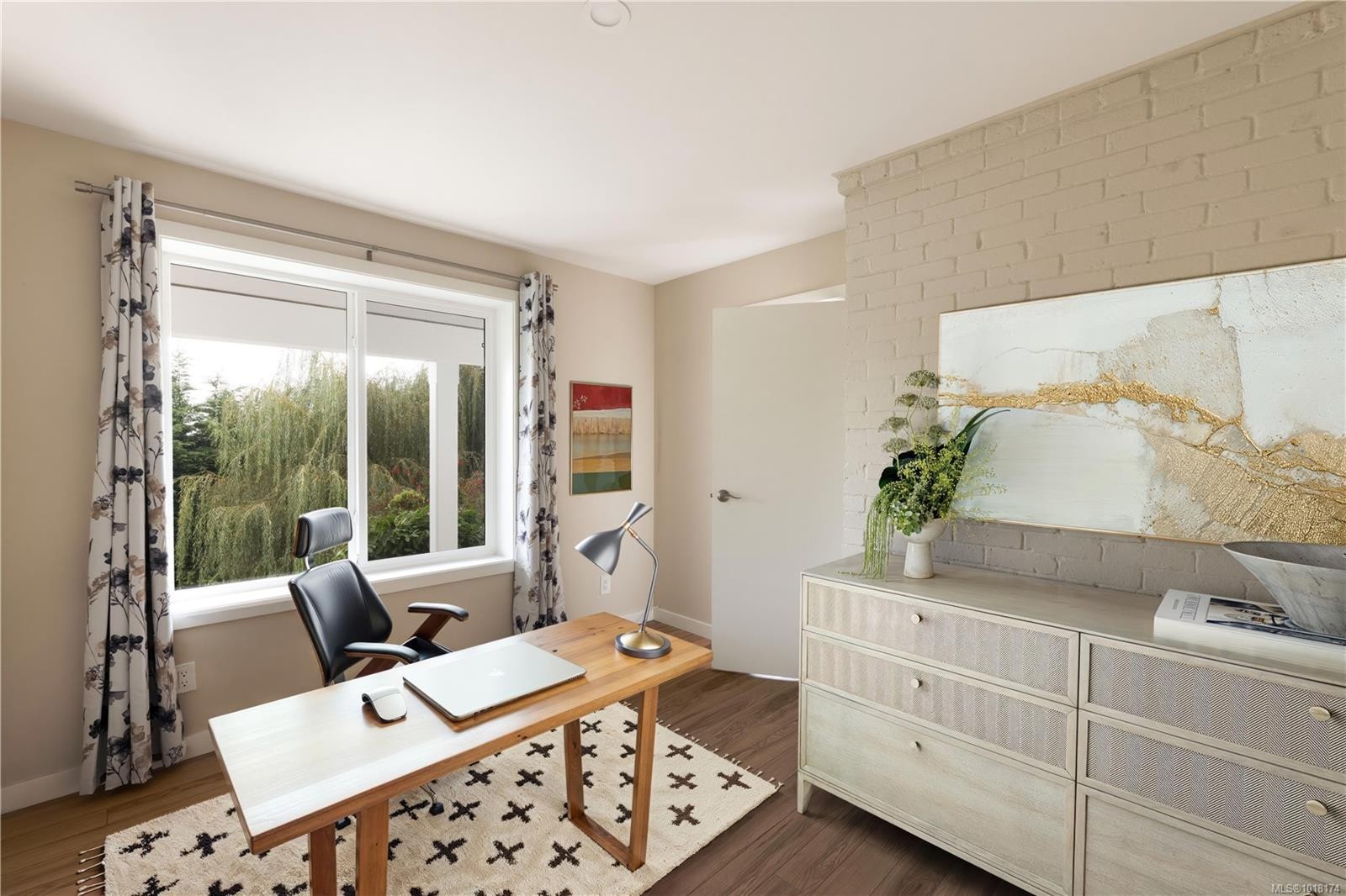 5055 Lochside Dr, Saanich, BC