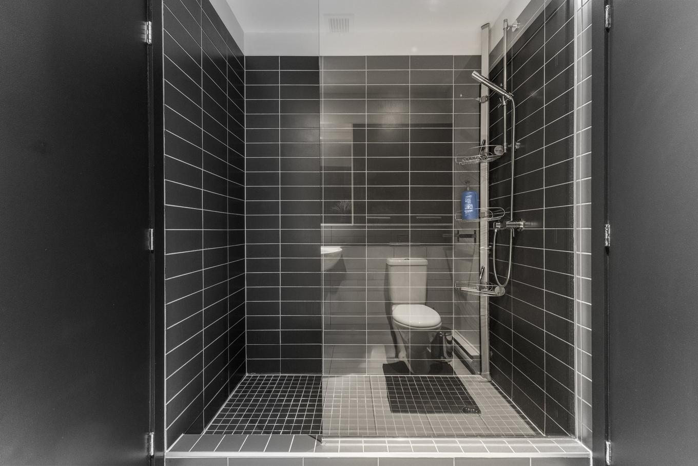 Cuisine - 201-765 Rue Bourget, Montréal (Le Sud-Ouest), QC - Indoor