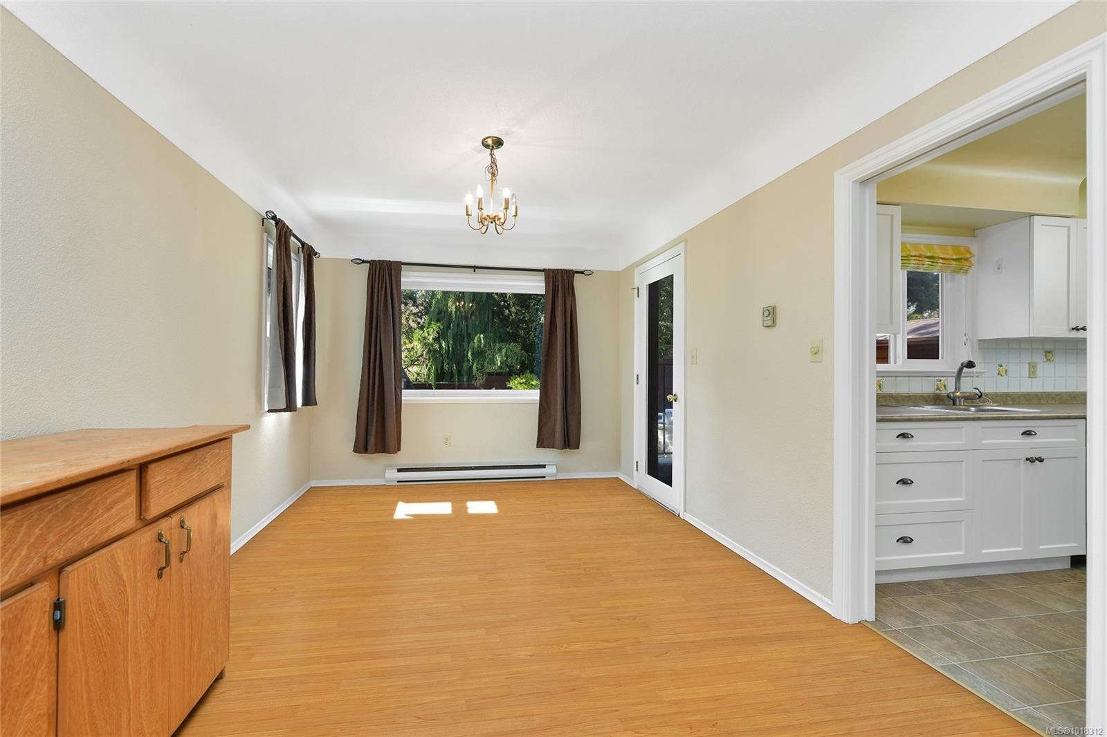 984 Brighton Cres, Victoria, BC