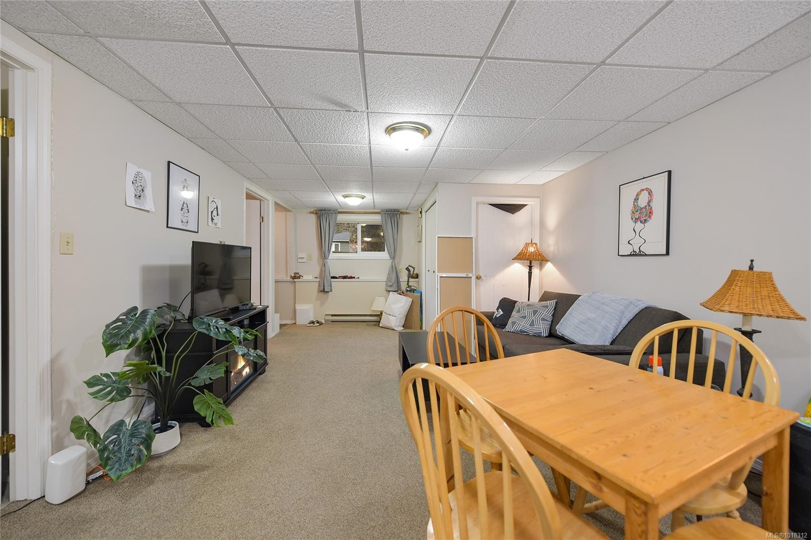 984 Brighton Cres, Victoria, BC