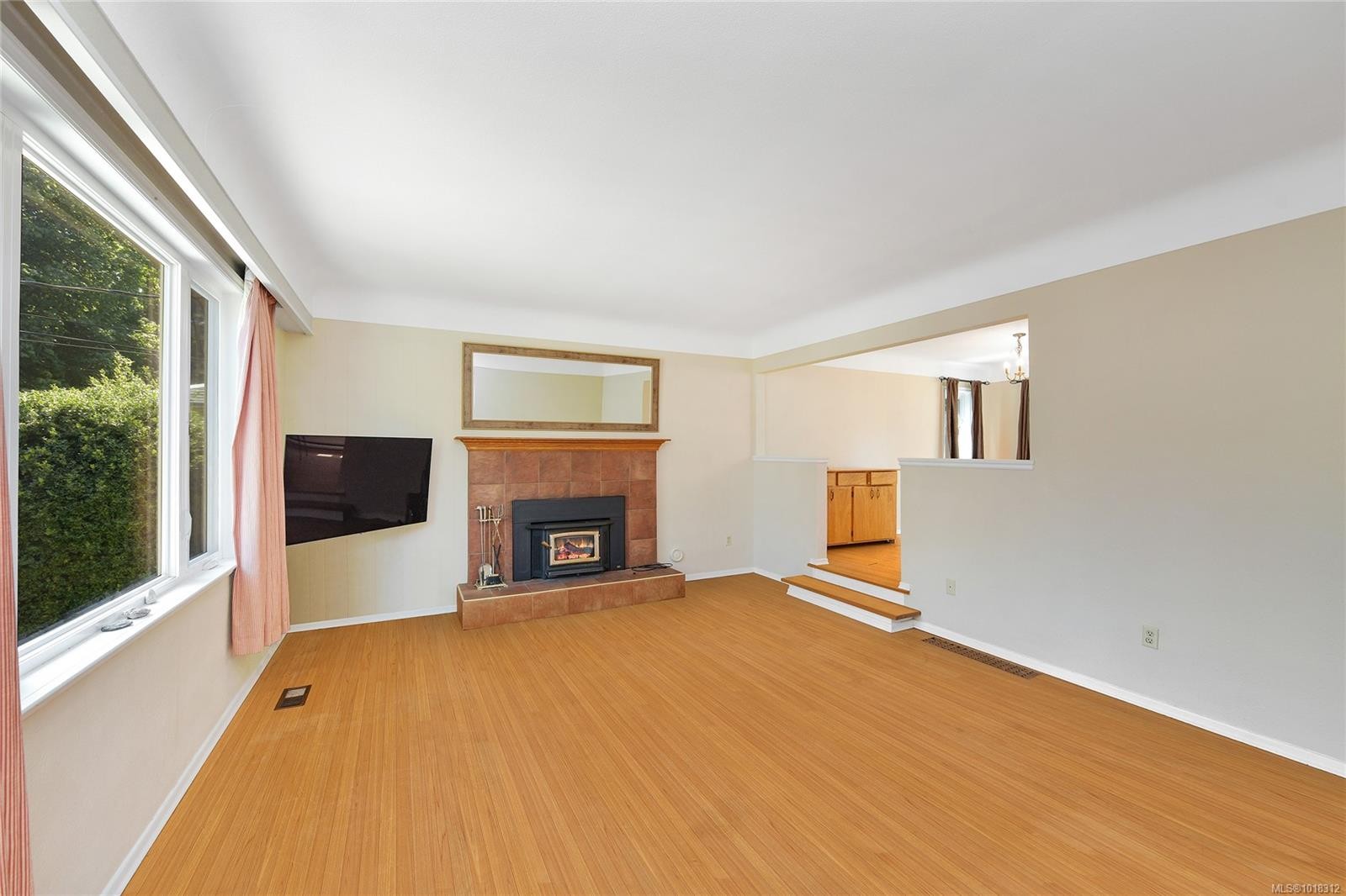 984 Brighton Cres, Victoria, BC