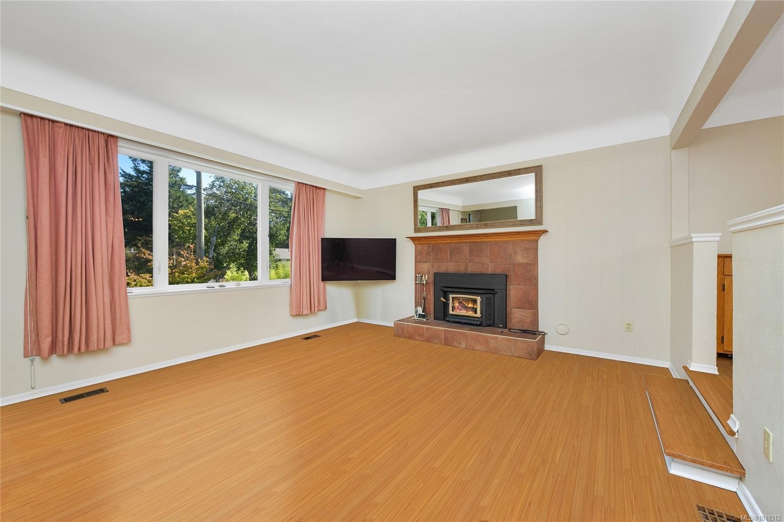 984 Brighton Cres, Victoria, BC