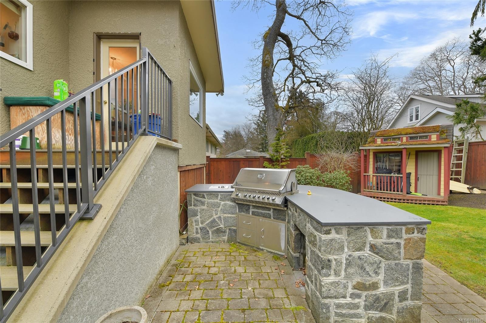 984 Brighton Cres, Victoria, BC