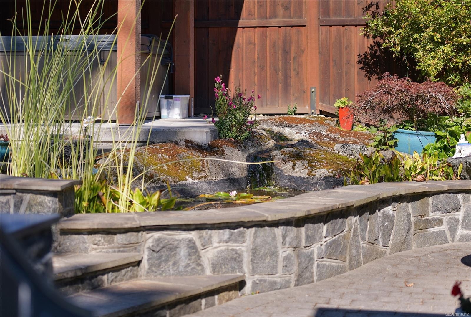 984 Brighton Cres, Victoria, BC