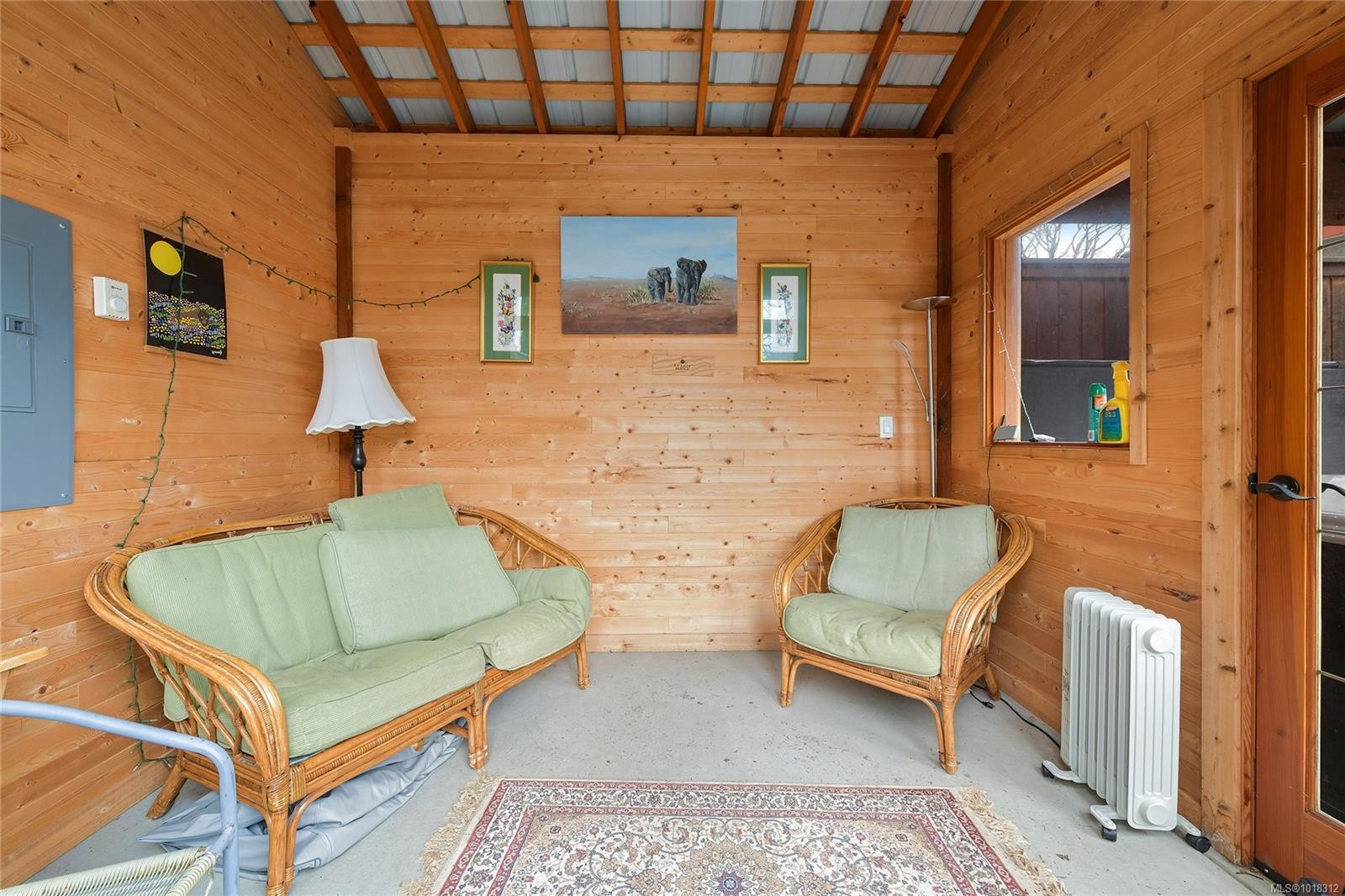 984 Brighton Cres, Victoria, BC