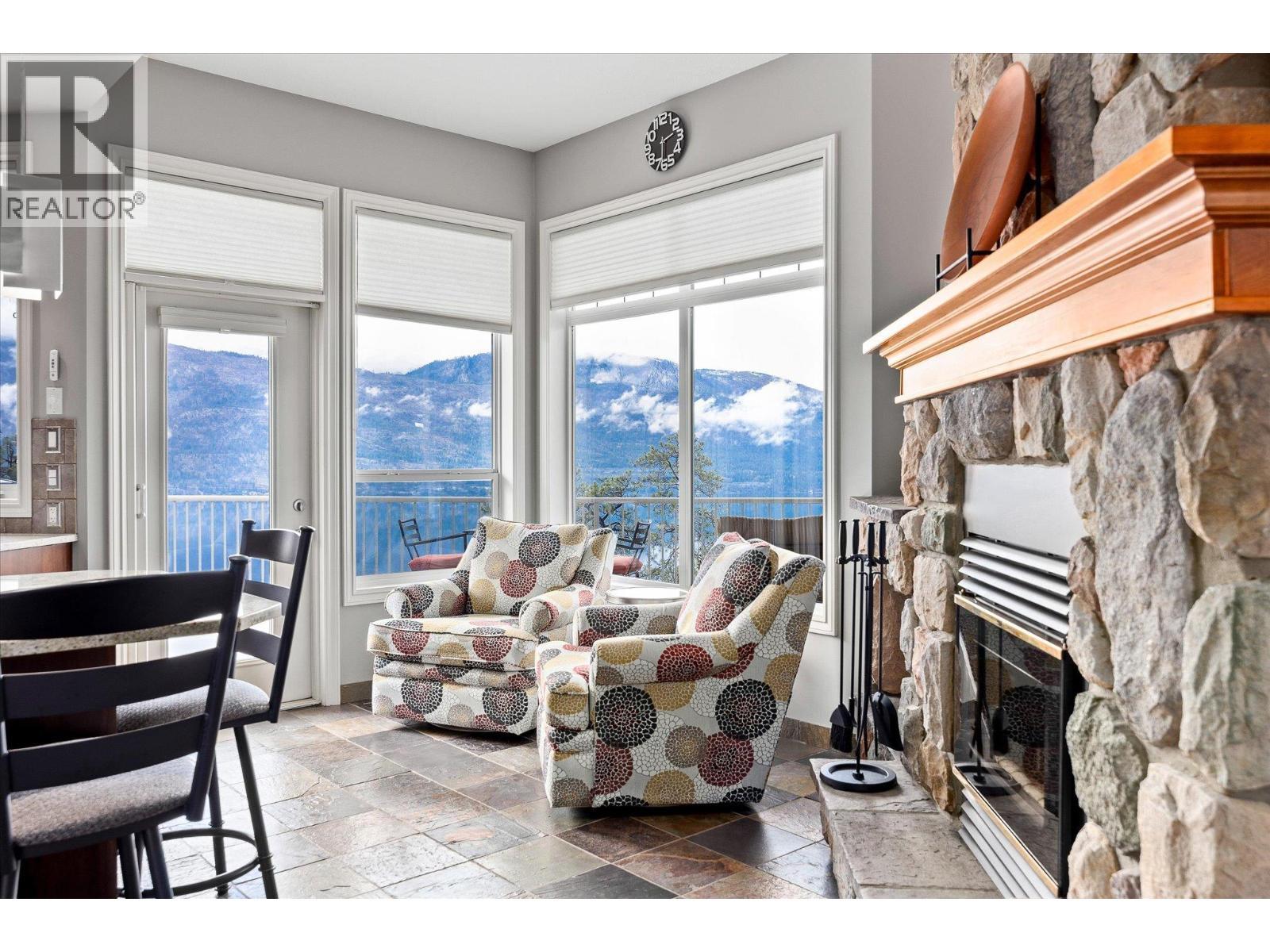 10726 Nighthawk Road Unit# 60, Lake Country, BC - Indoor With Fireplace