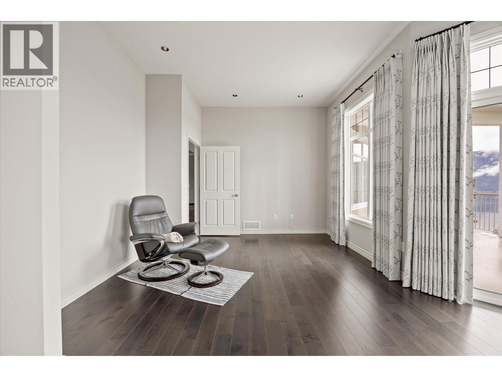 Primary Bedroom Entrance - 10726 Nighthawk Road Unit# 60, Lake Country, BC - Indoor