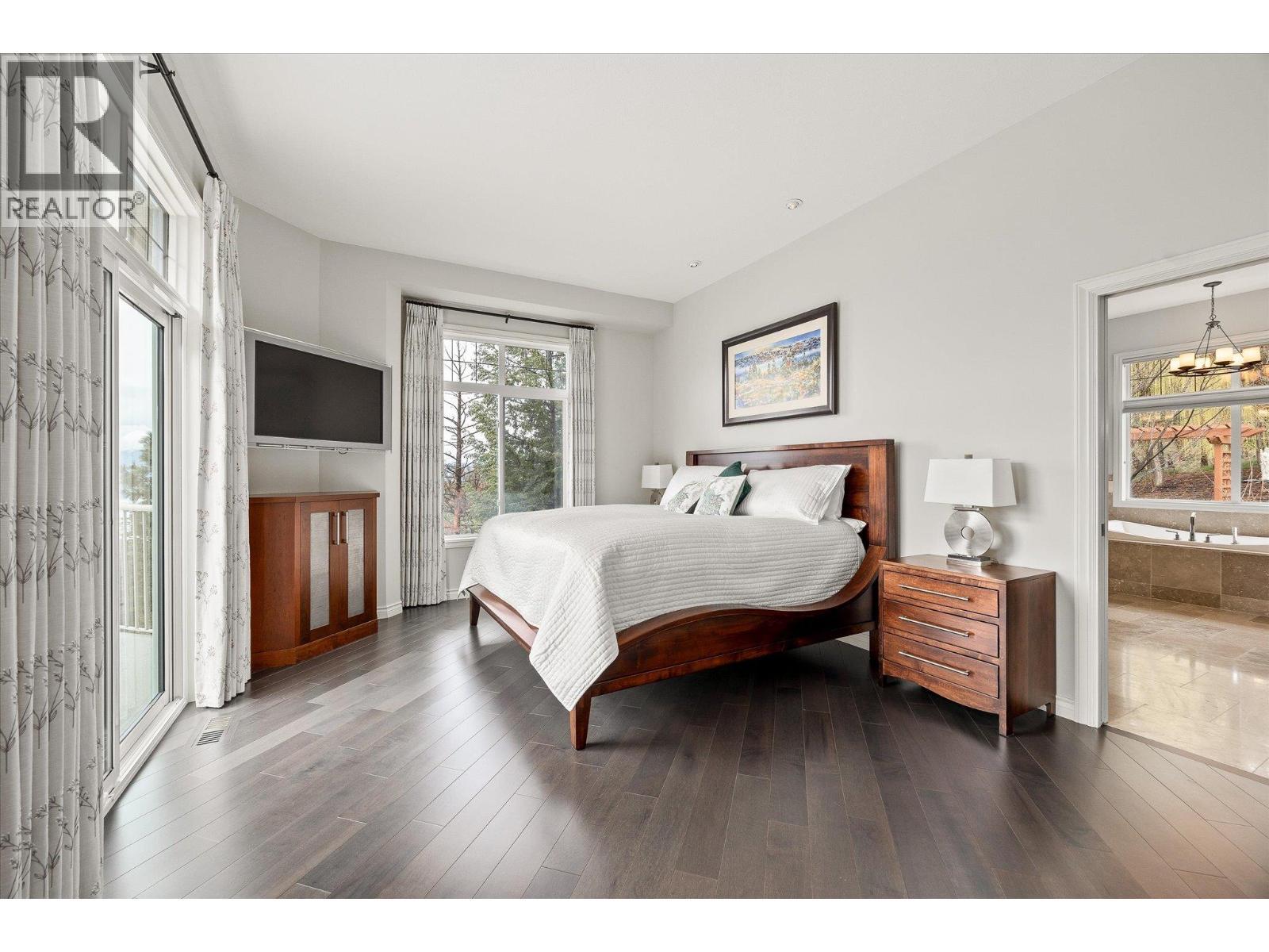 10726 Nighthawk Road Unit# 60, Lake Country, BC - Indoor Photo Showing Bedroom