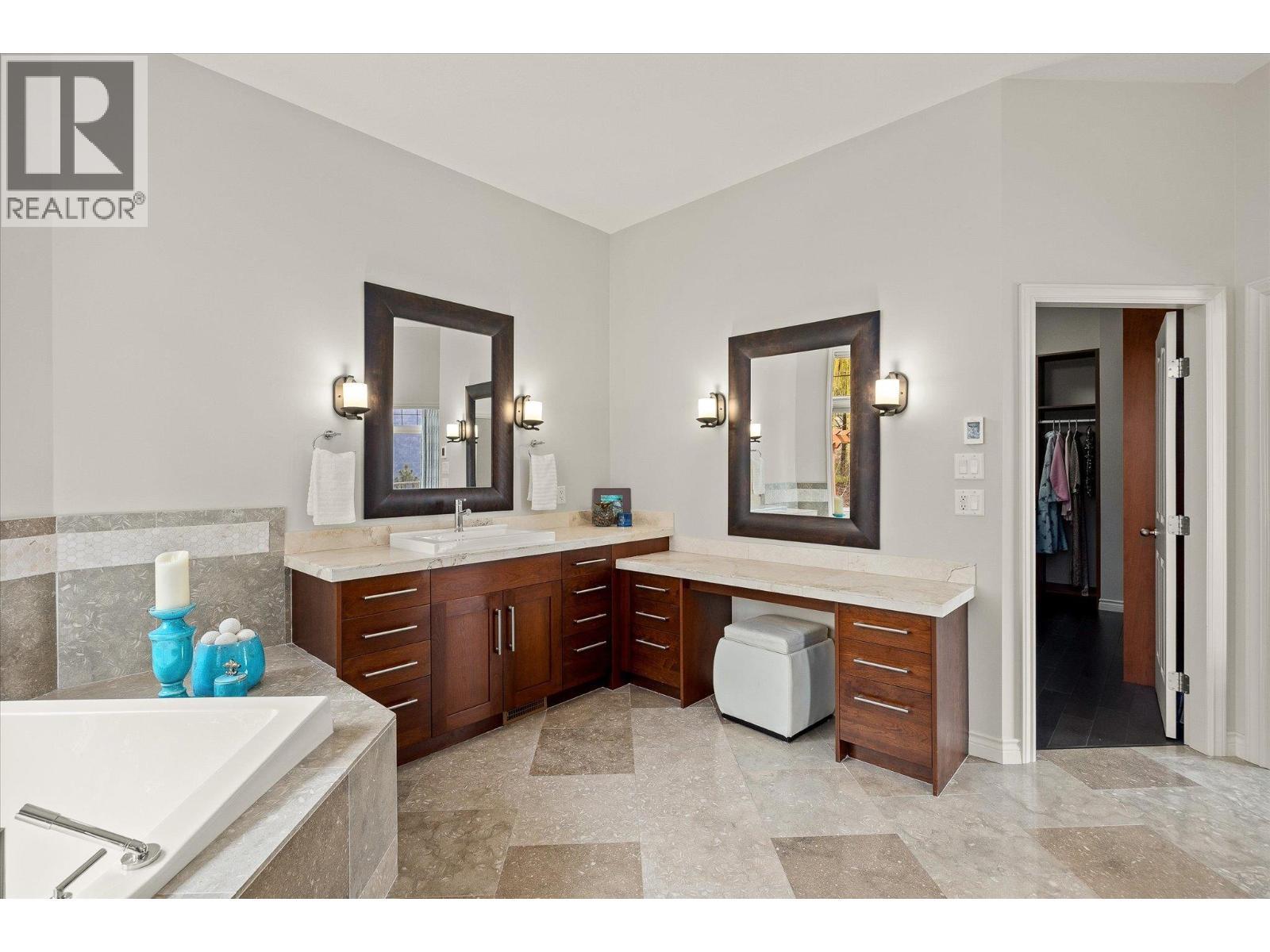 10726 Nighthawk Road Unit# 60, Lake Country, BC - Indoor Photo Showing Bathroom