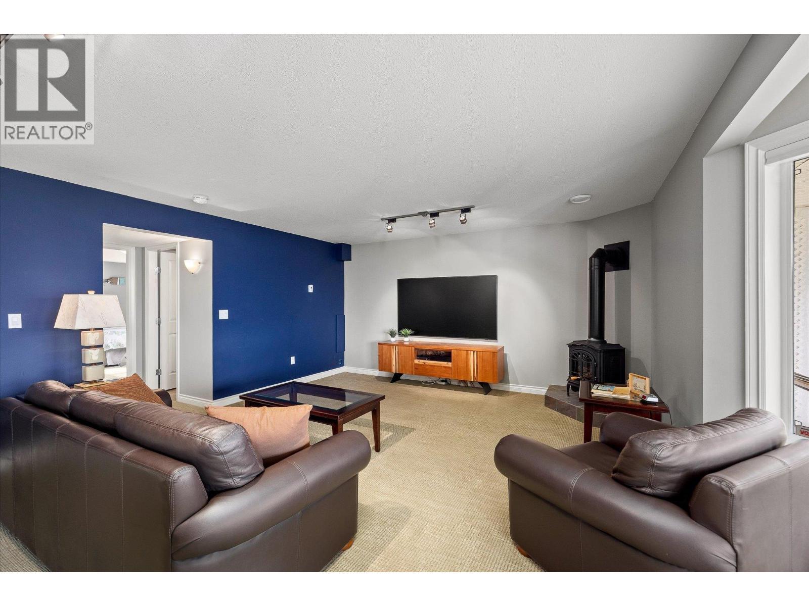 10726 Nighthawk Road Unit# 60, Lake Country, BC - Indoor Photo Showing Other Room