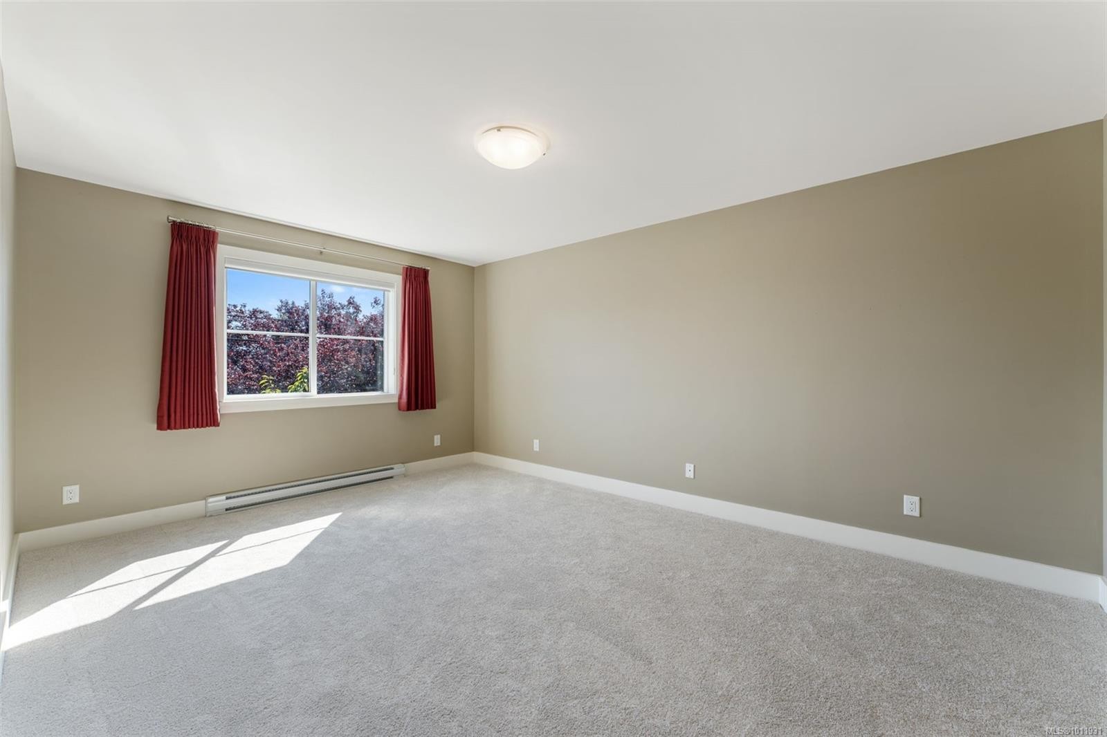 3-2449 Malaview Ave, Sidney, BC