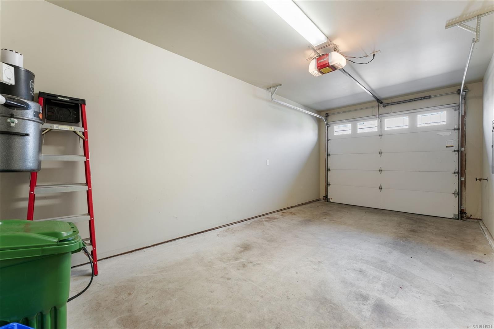 3-2449 Malaview Ave, Sidney, BC