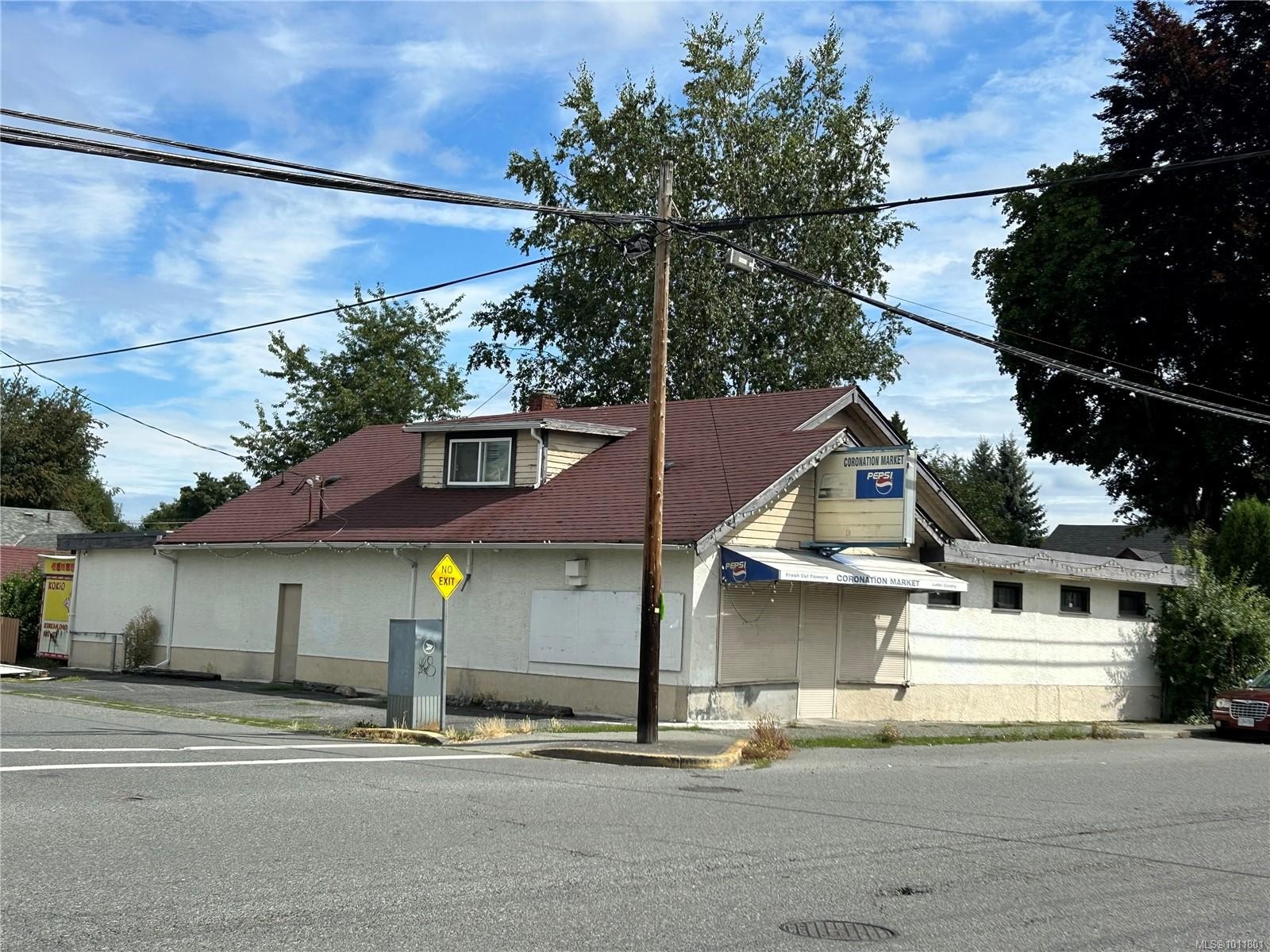 607 Coronation Ave, Duncan, BC