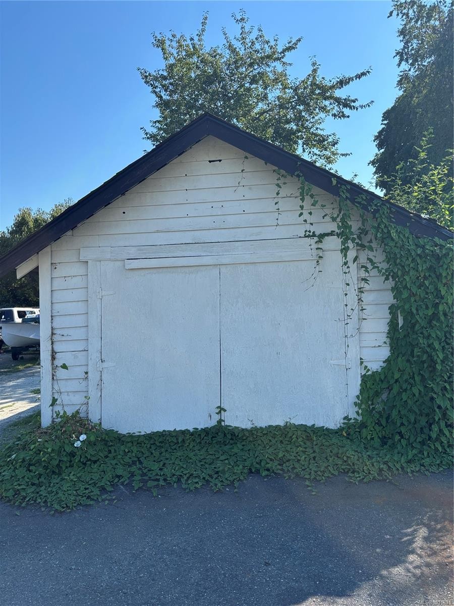 607 Coronation Ave, Duncan, BC