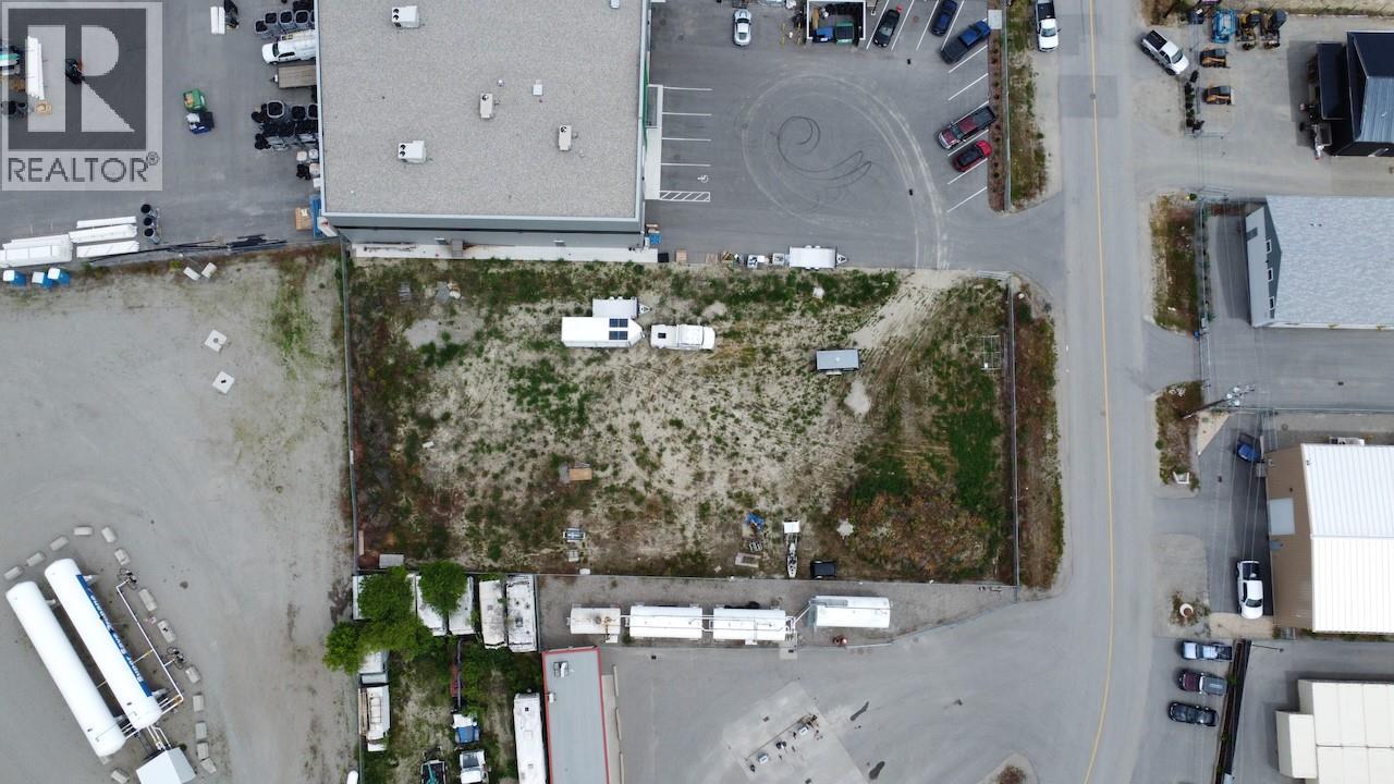 222 Maple Avenue, Oliver, BC