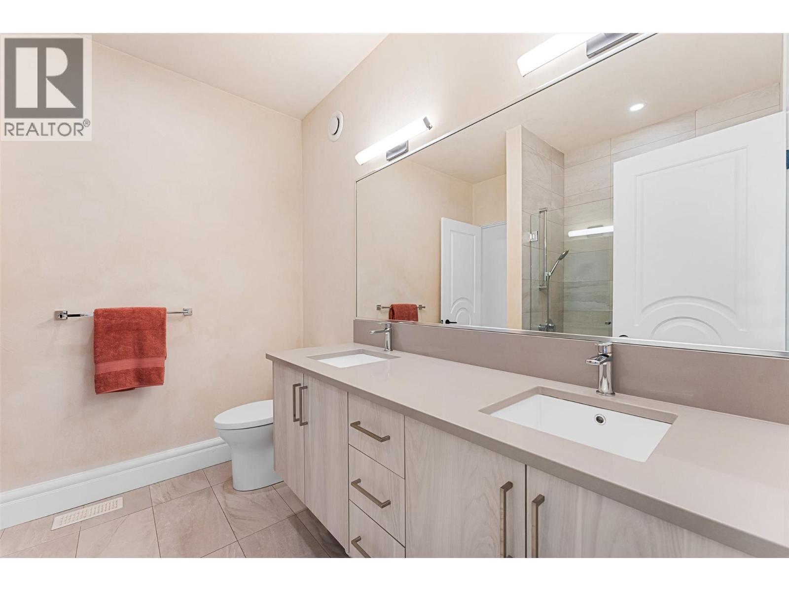 3460 Patsy Road, Kelowna, BC - Indoor Photo Showing Bathroom