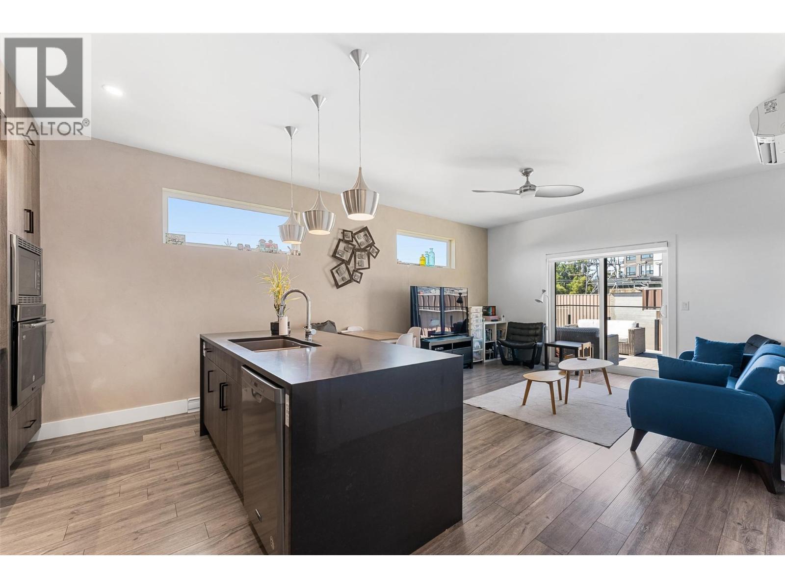 3460 Patsy Road, Kelowna, BC - Indoor