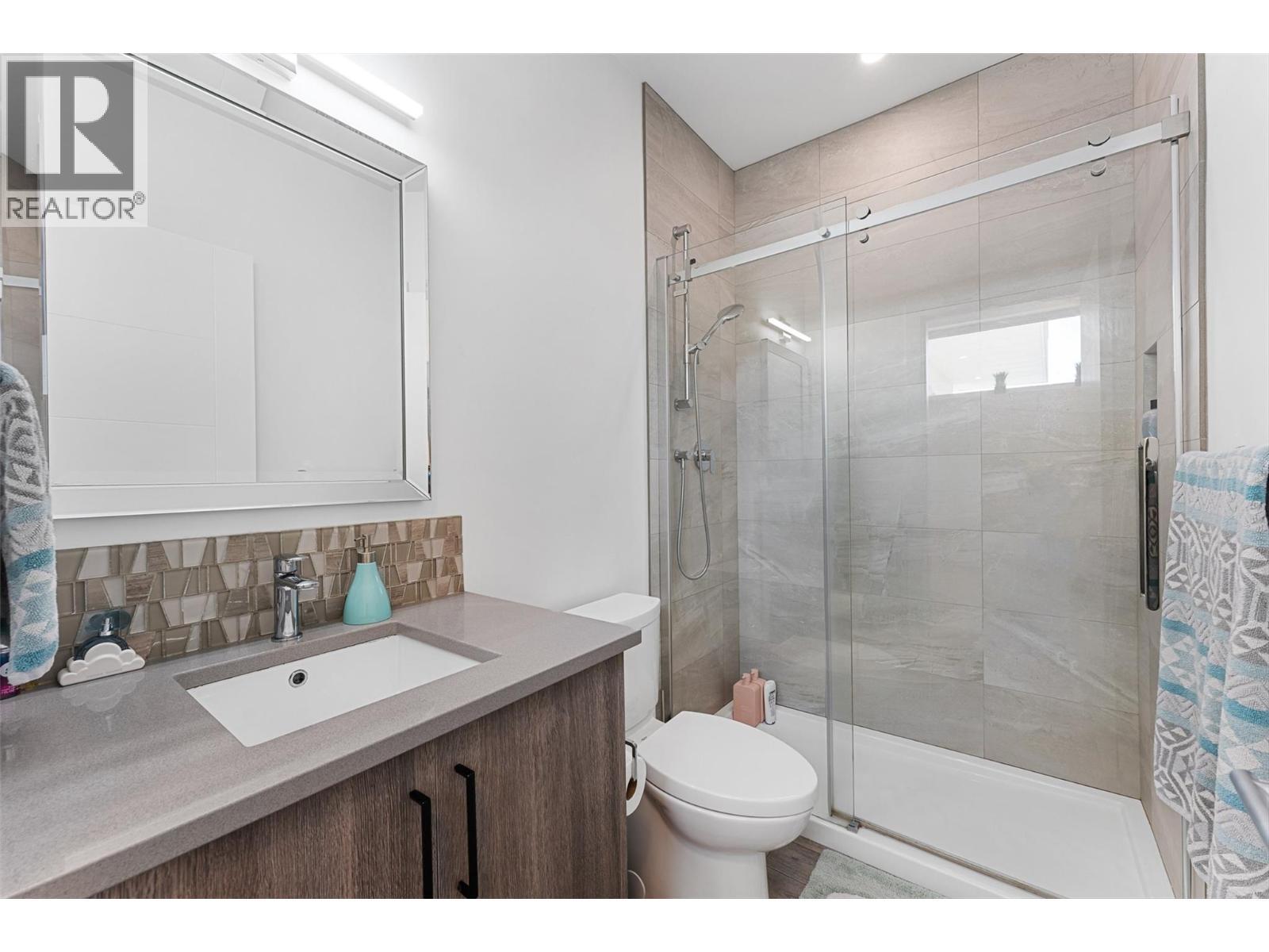 3460 Patsy Road, Kelowna, BC - Indoor Photo Showing Bathroom