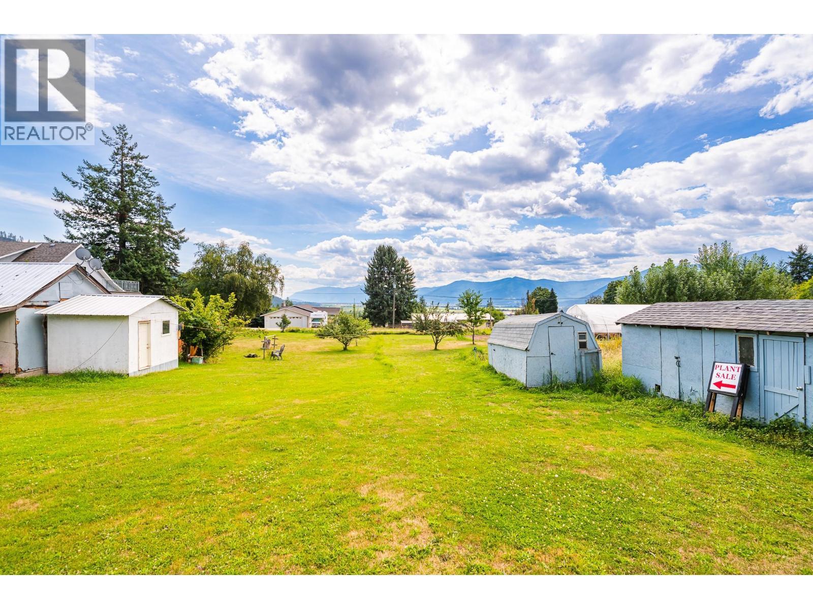 5315 Cory Road, Wynndel, BC - Outdoor