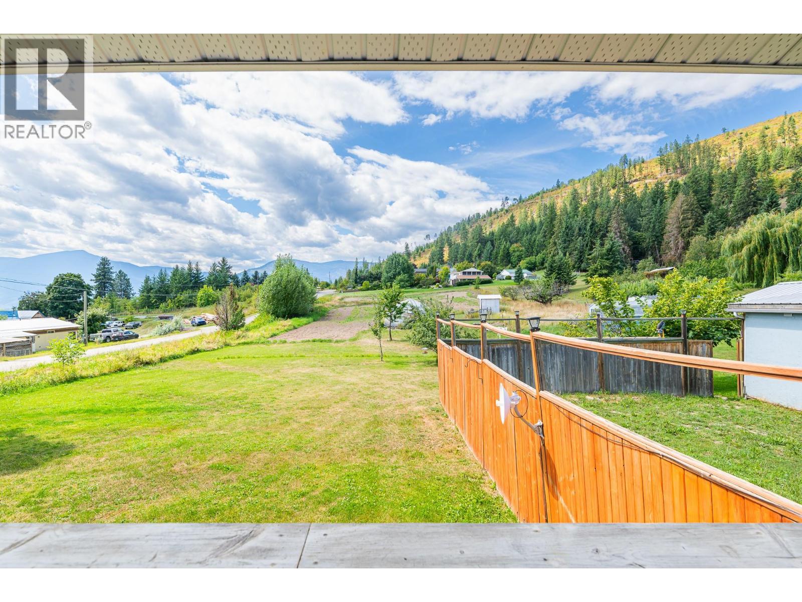 5315 Cory Road, Wynndel, BC - Outdoor With View