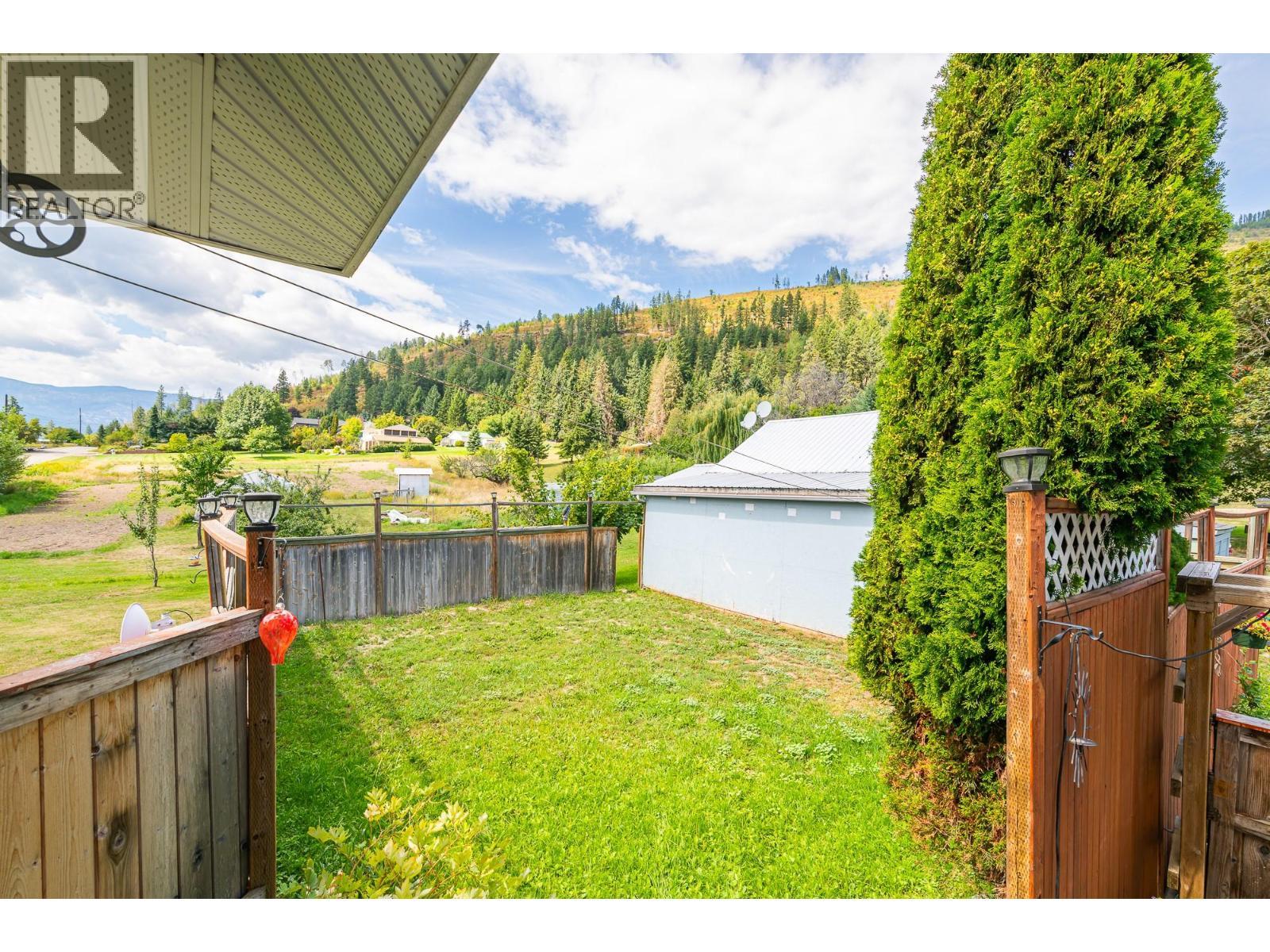 5315 Cory Road, Wynndel, BC - Outdoor