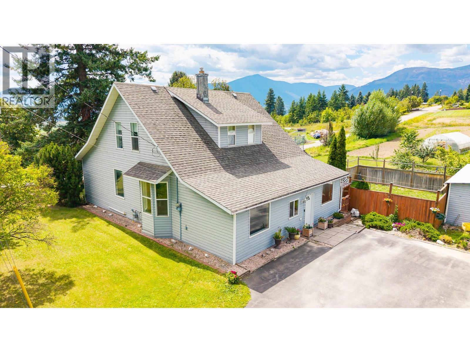 5315 Cory Road, Wynndel, BC - Outdoor