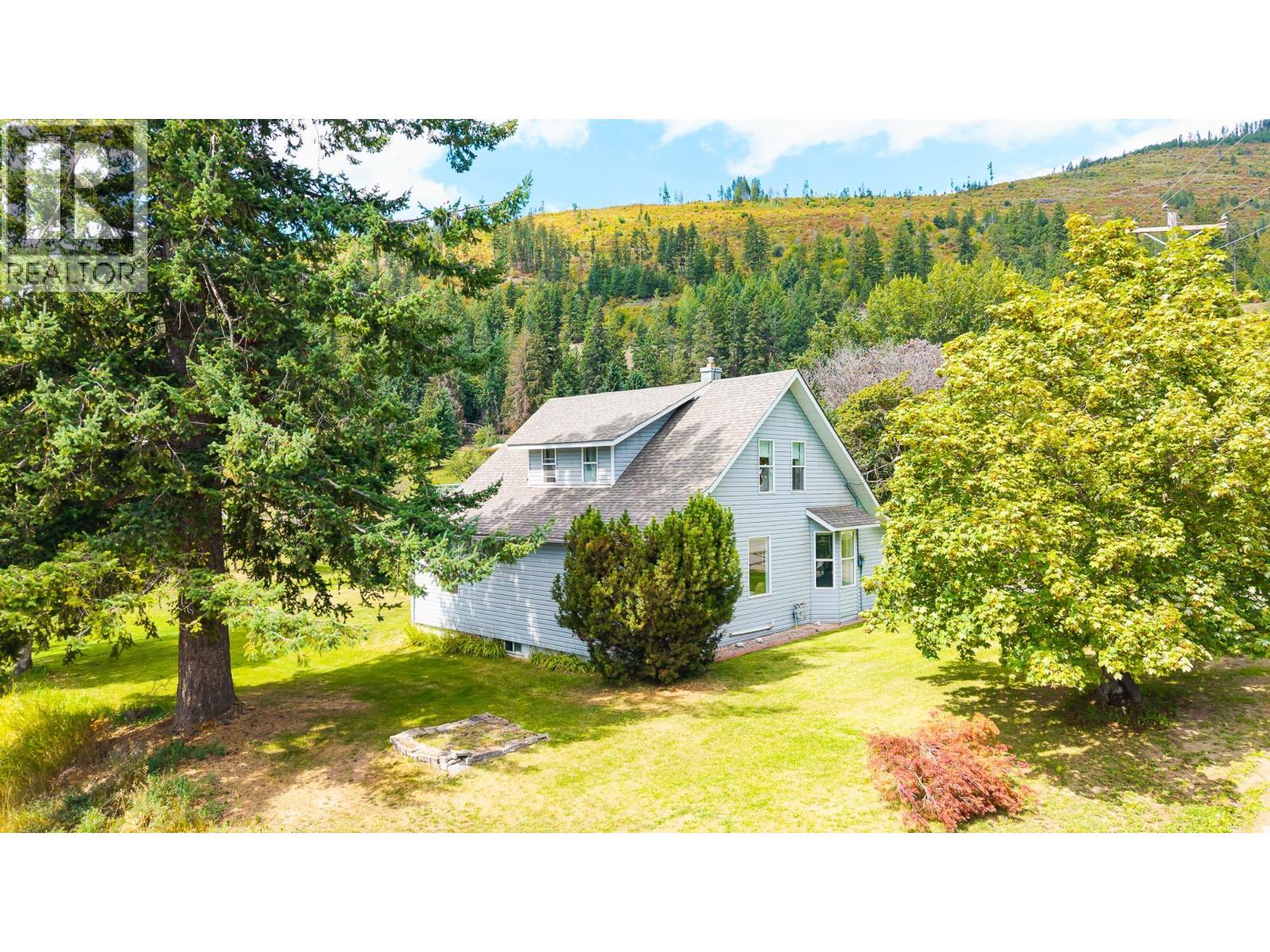 5315 Cory Road, Wynndel, BC - Outdoor