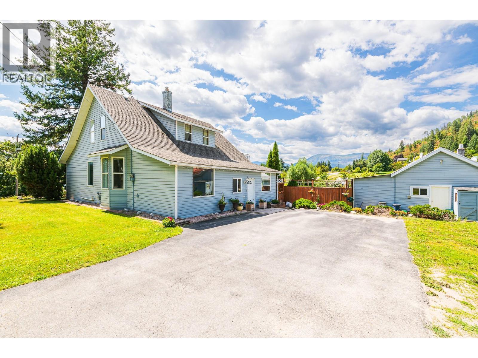 5315 Cory Road, Wynndel, BC - Outdoor