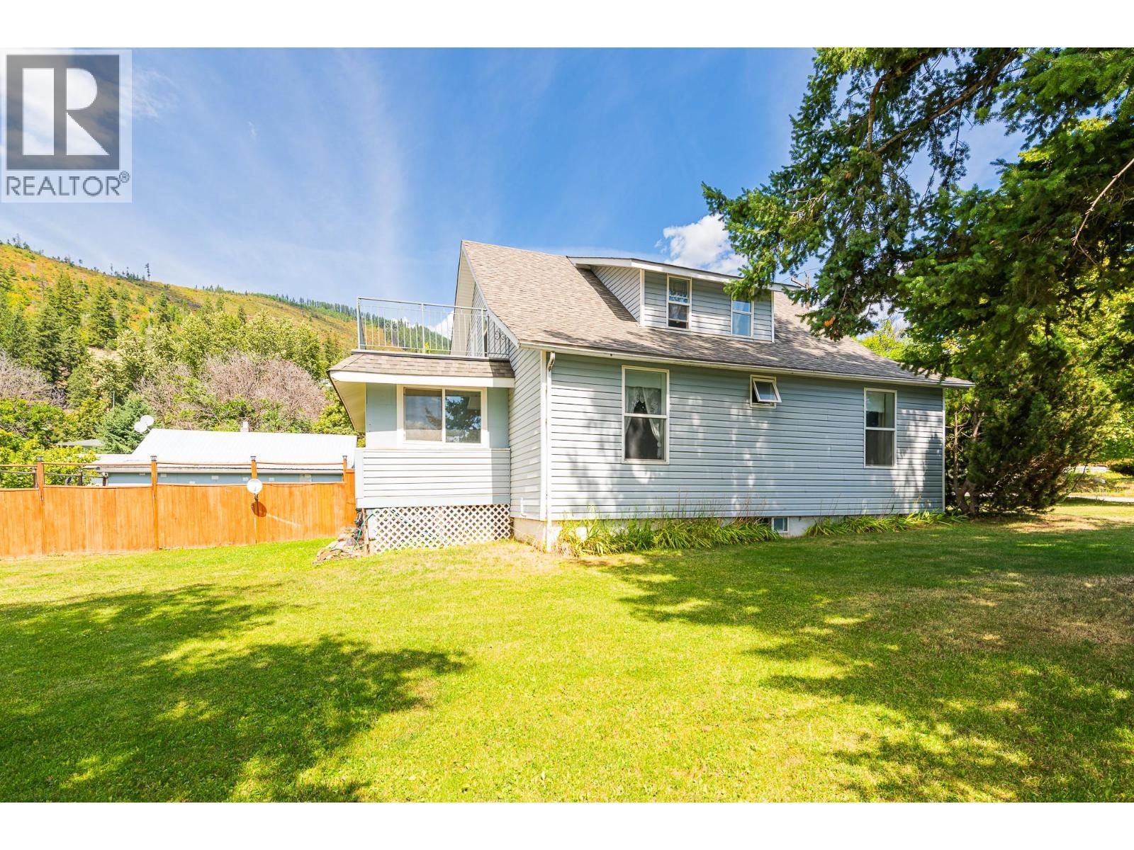 5315 Cory Road, Wynndel, BC - Outdoor