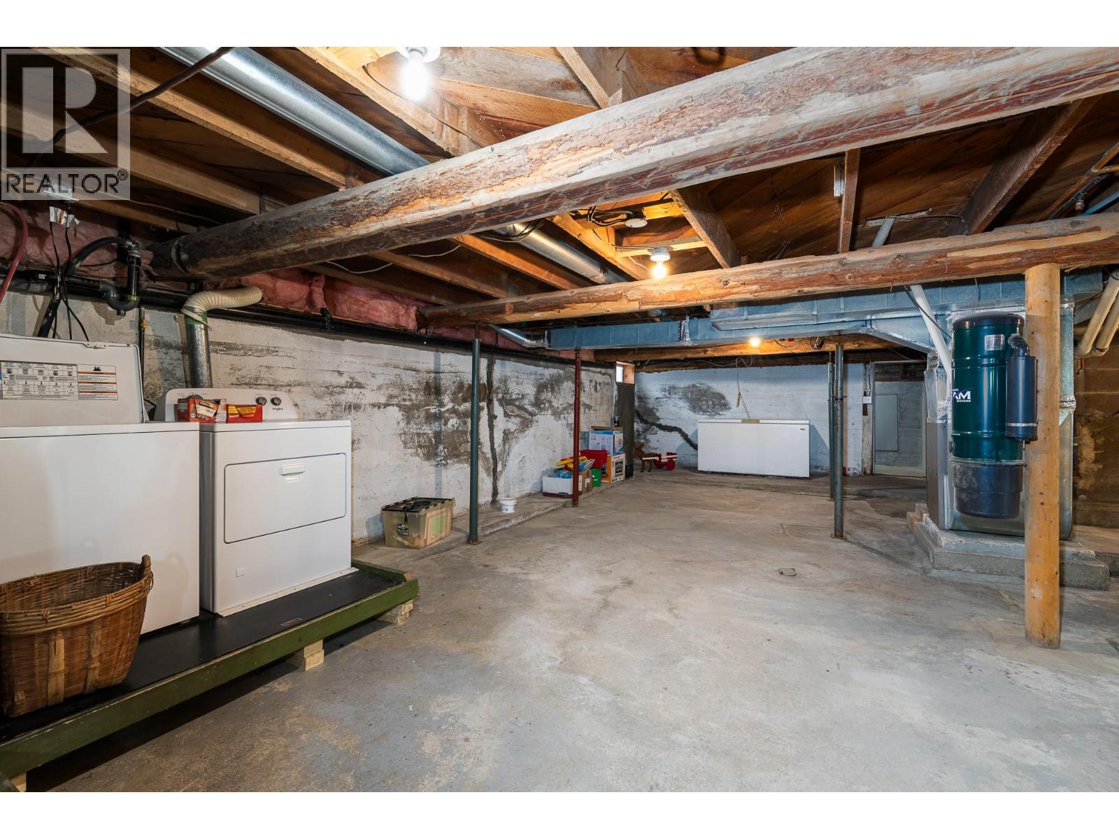 5315 Cory Road, Wynndel, BC - Indoor Photo Showing Basement