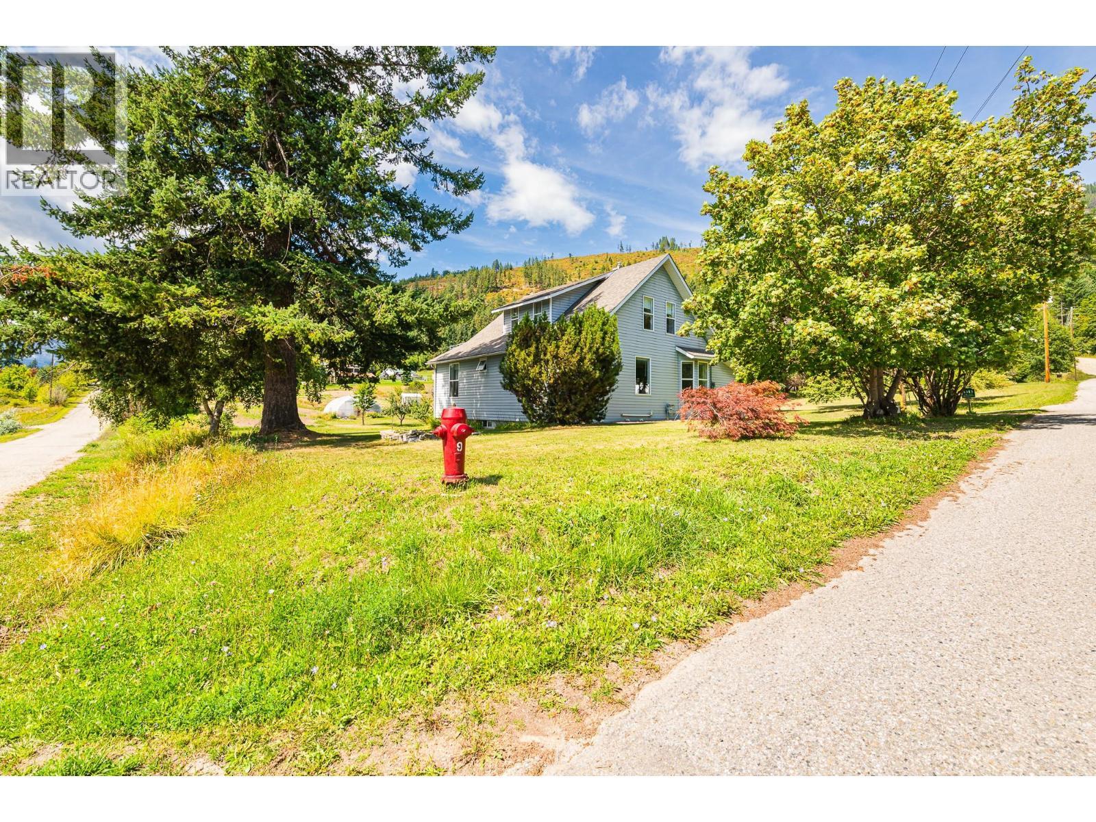 5315 Cory Road, Wynndel, BC - Outdoor