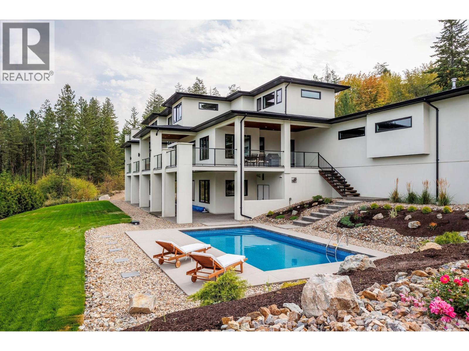 4451 Hayes Road, Kelowna, BC - Outdoor With In Ground Pool