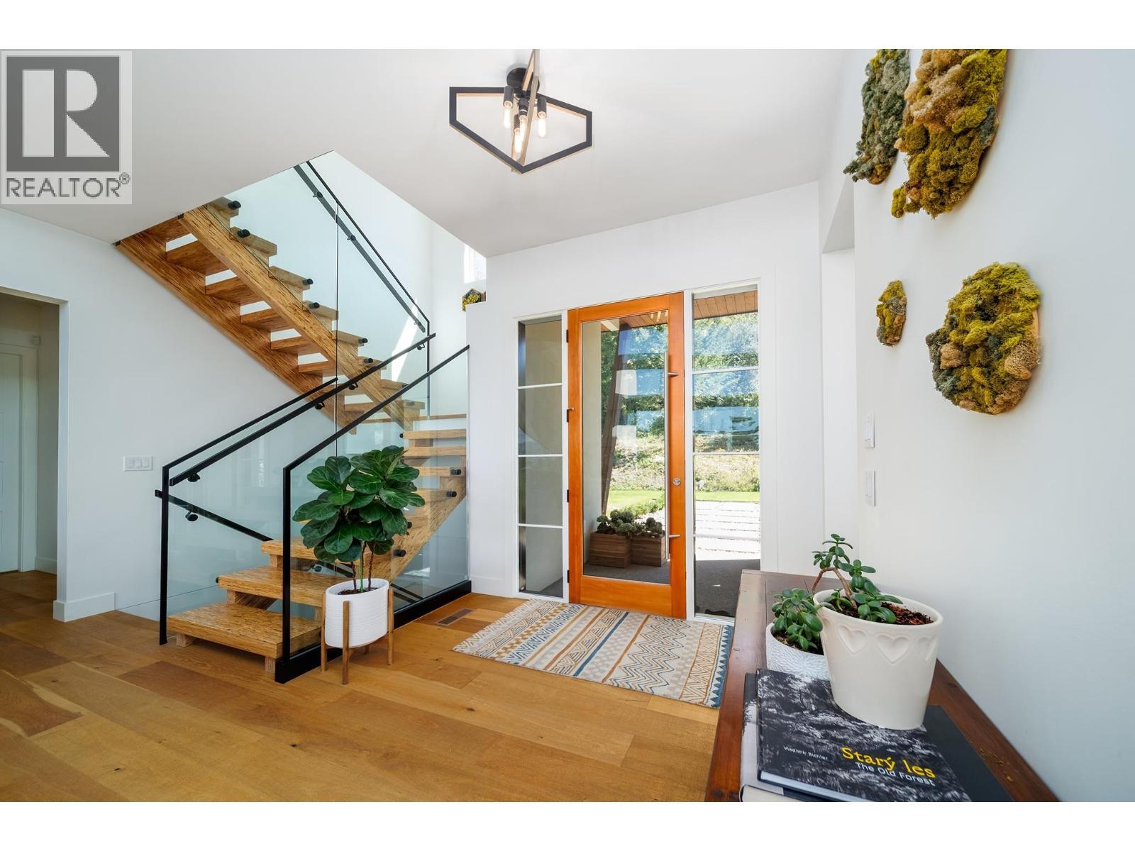 4451 Hayes Road, Kelowna, BC - Indoor Photo Showing Other Room