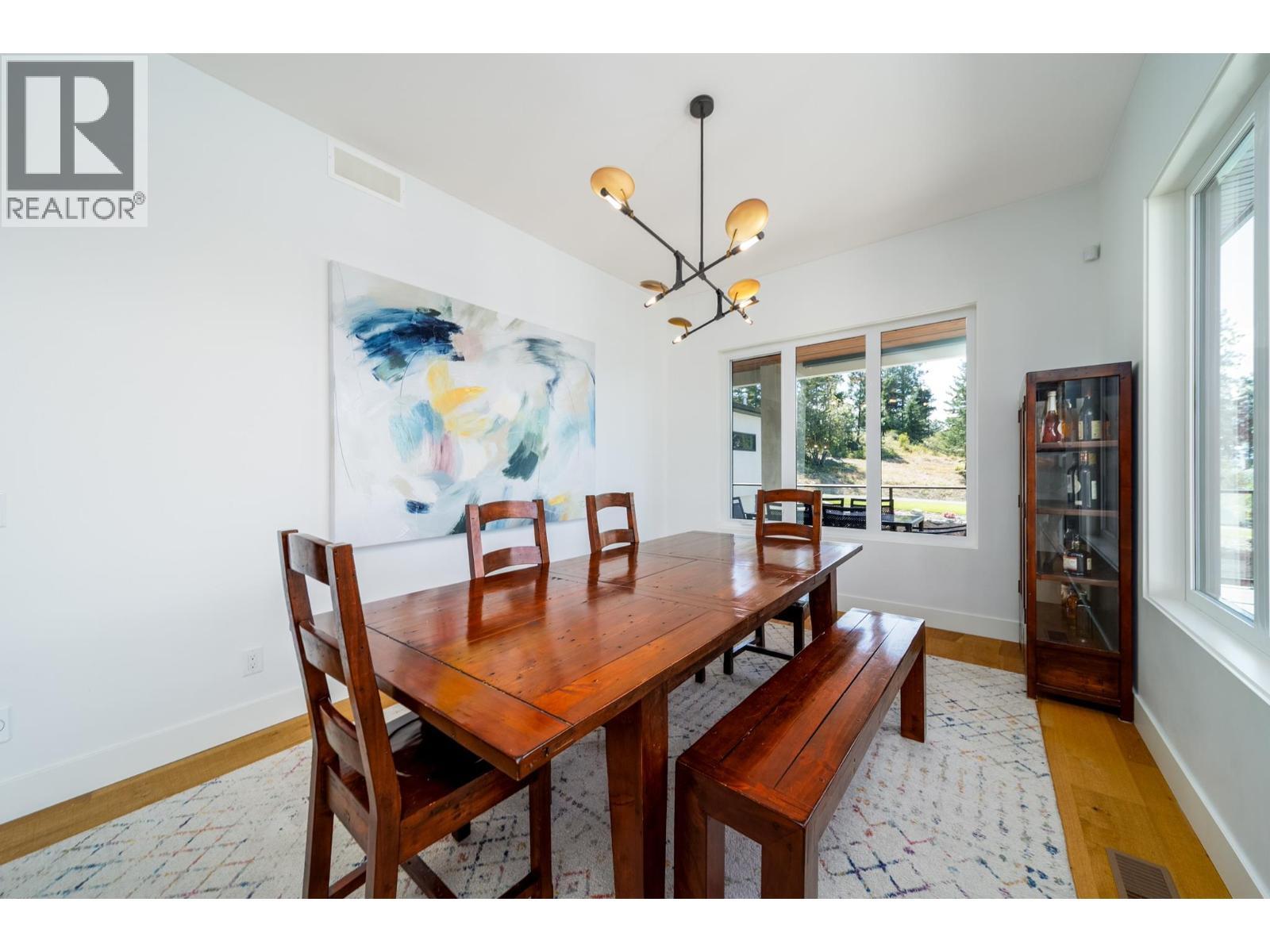 4451 Hayes Road, Kelowna, BC - Indoor Photo Showing Dining Room